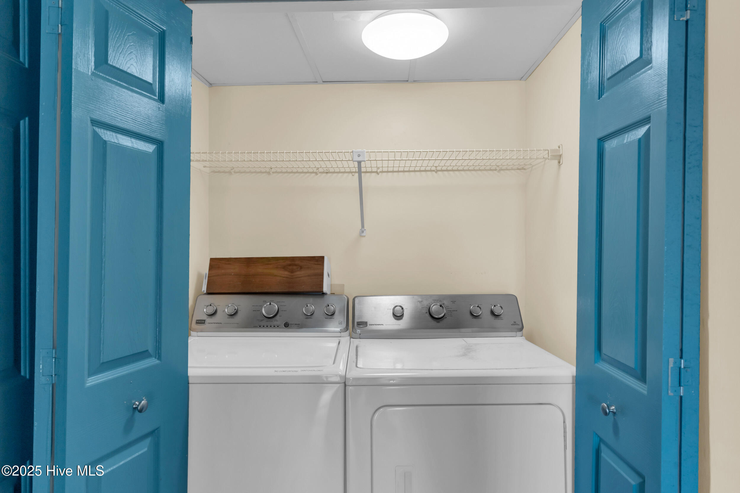 100541265 | Photo 34