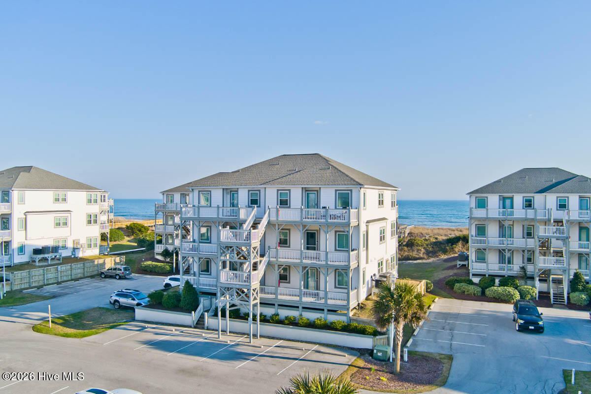 100560263 | Photo 39