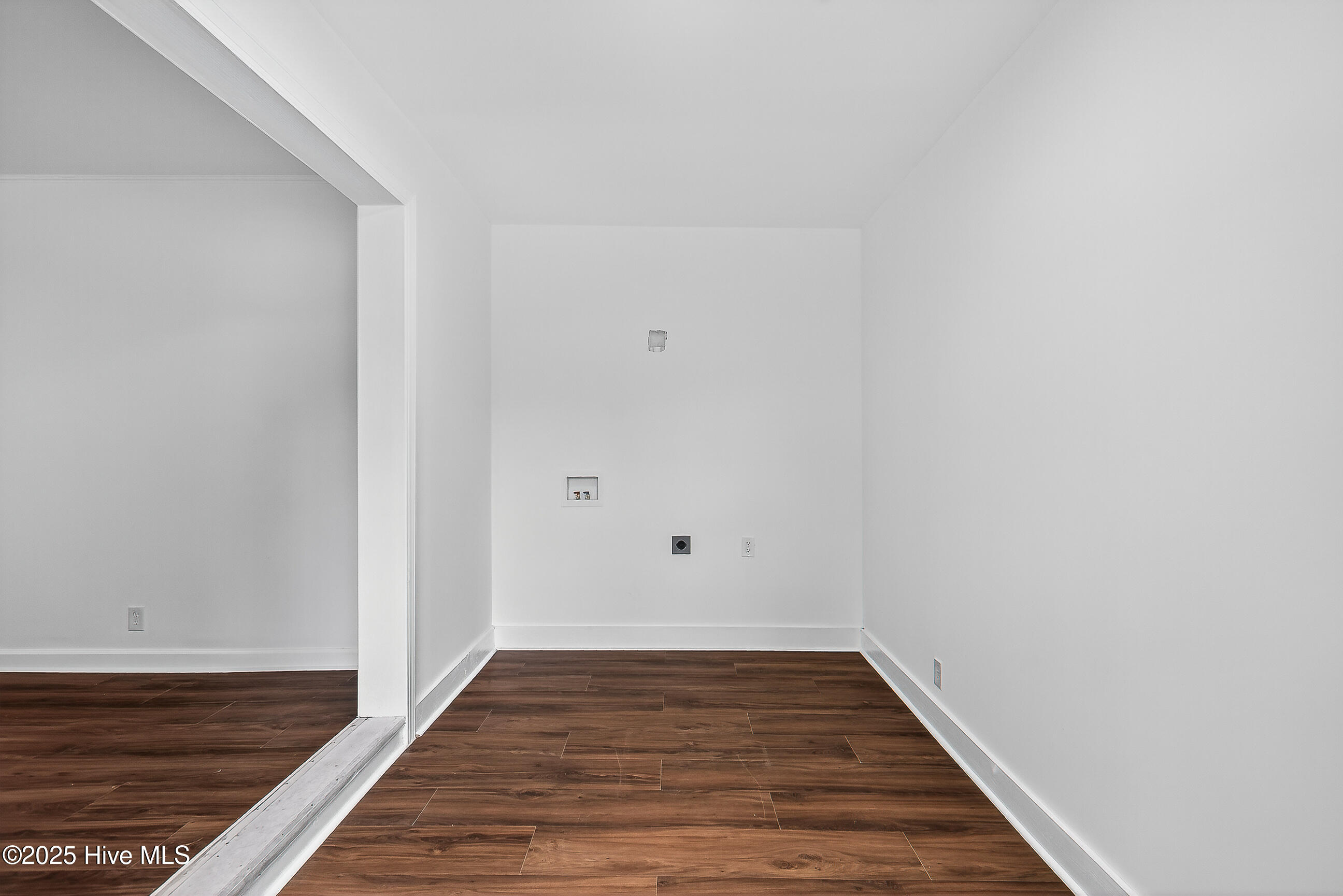 100534071 | Photo 13