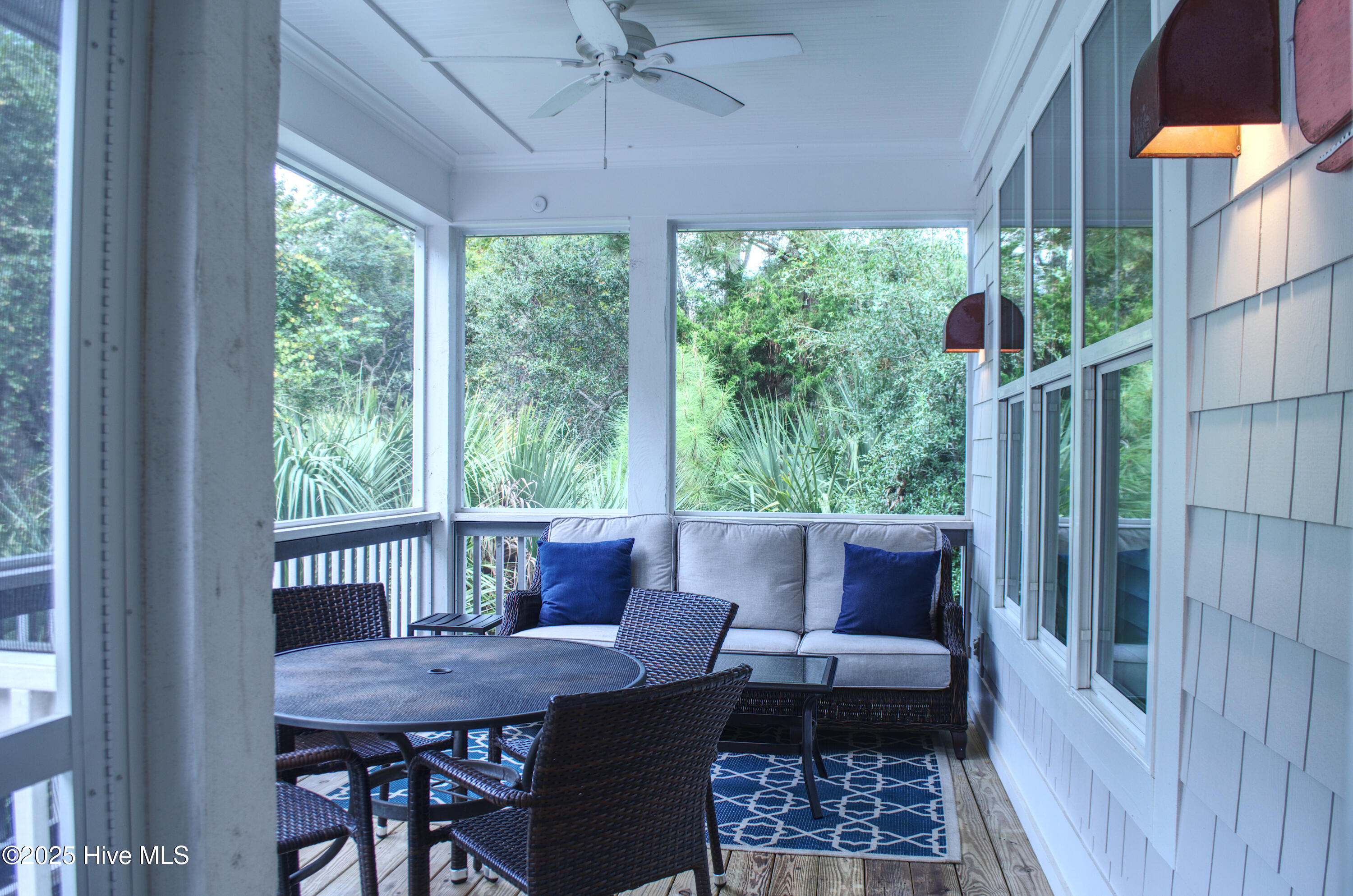 100526777 | Photo 41