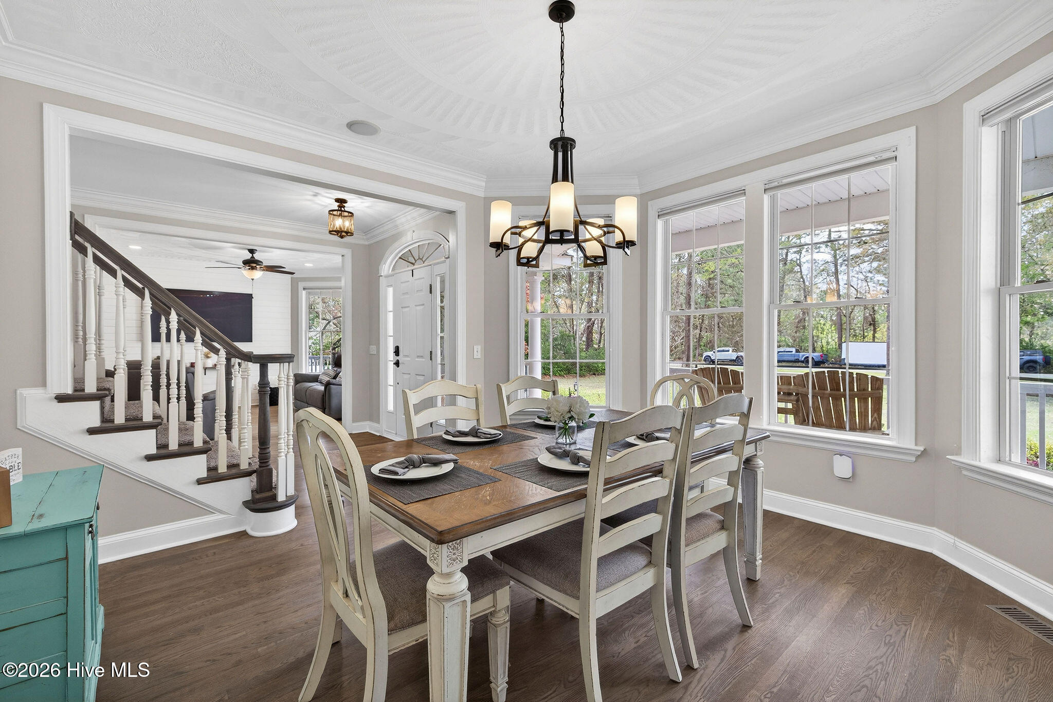 100563131 | Photo 12