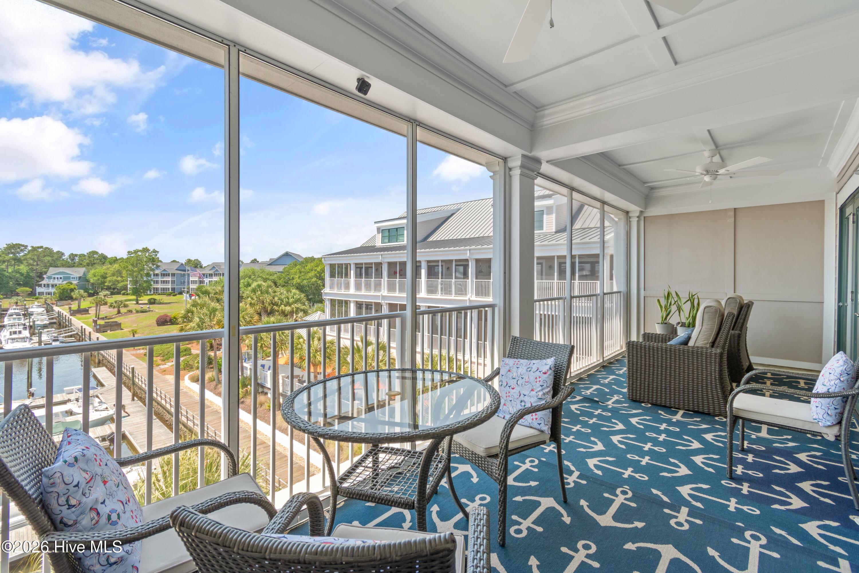 100566175 | Photo 26