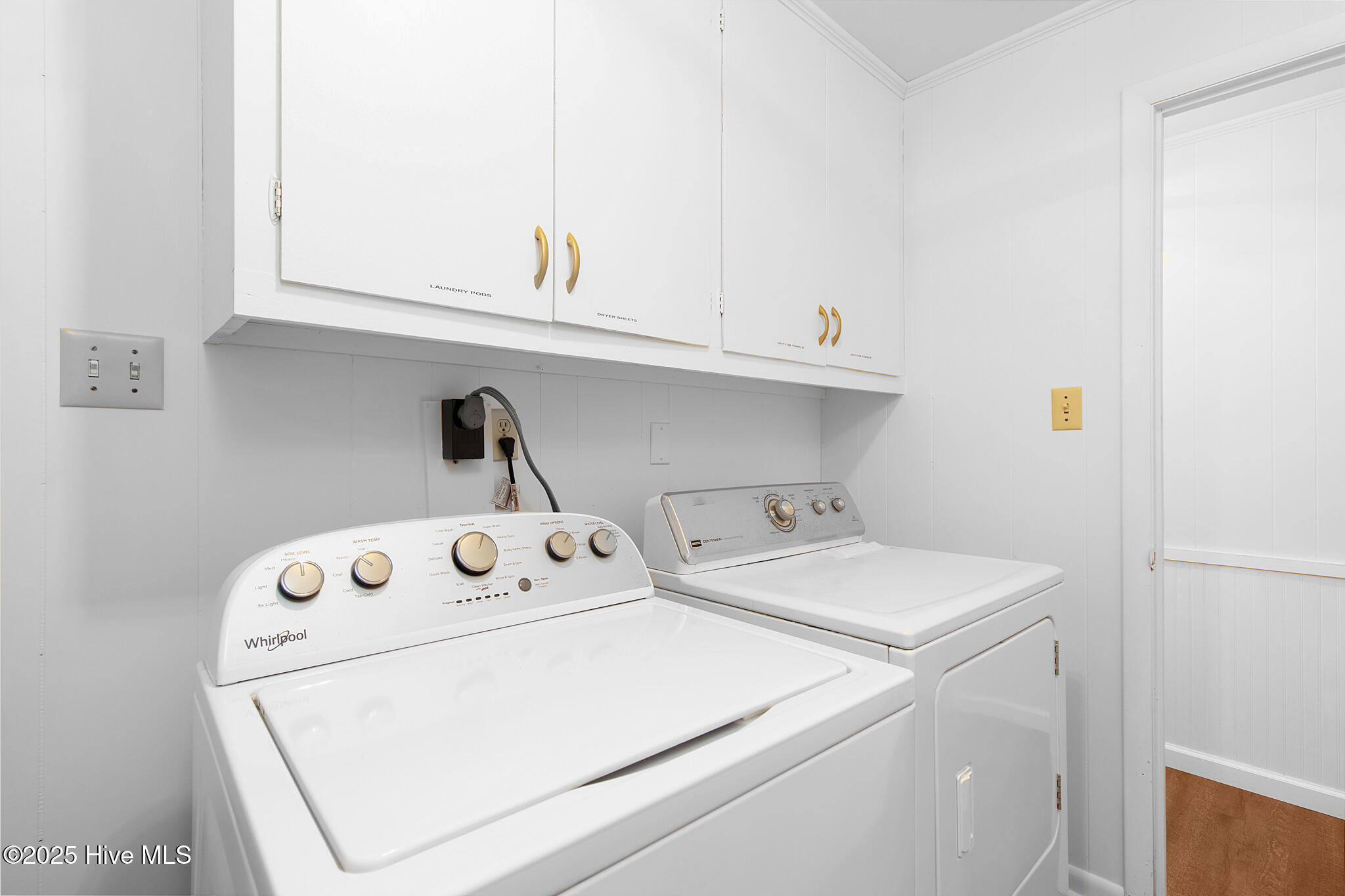 100527418 | Photo 30