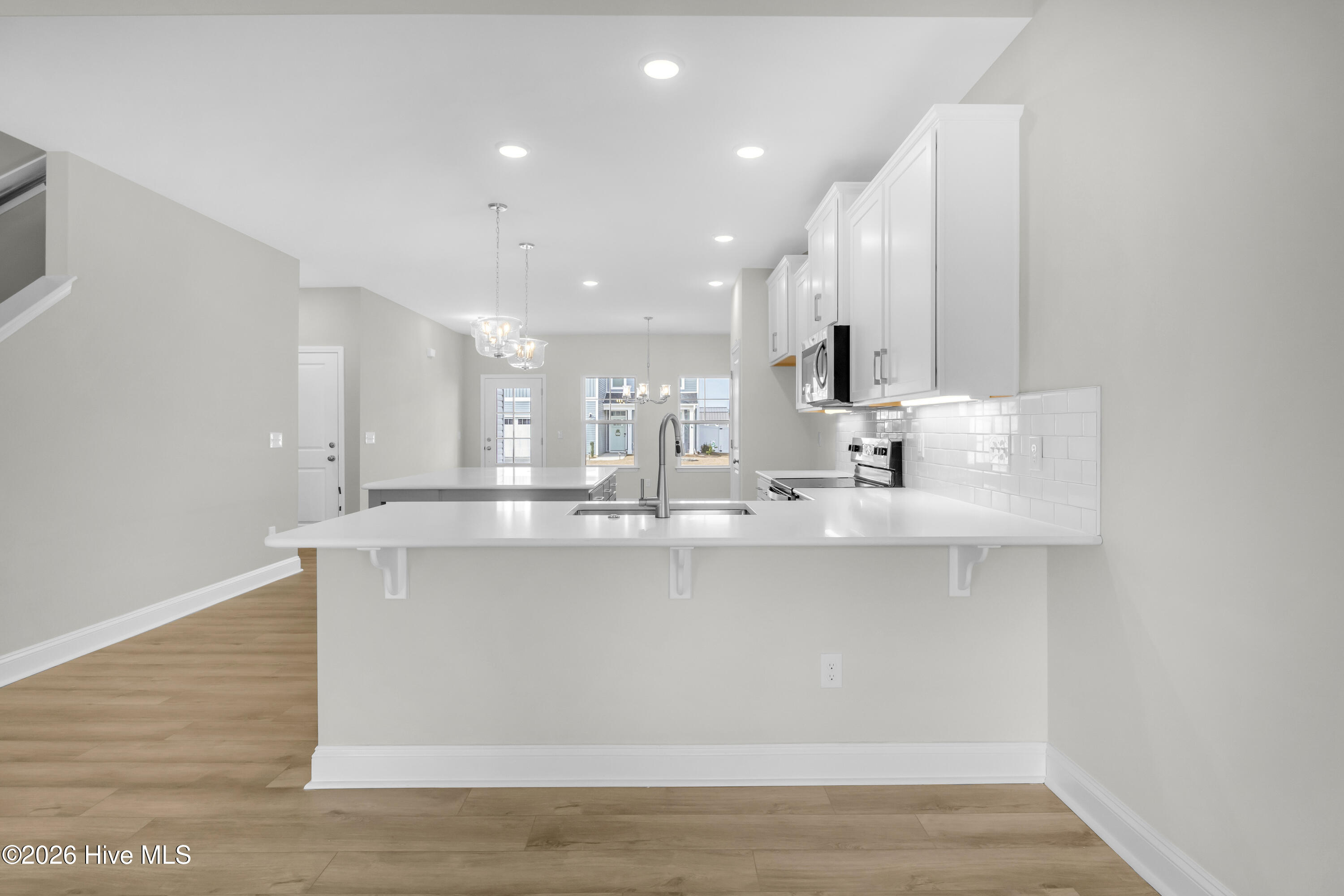 100552791 | Photo 17