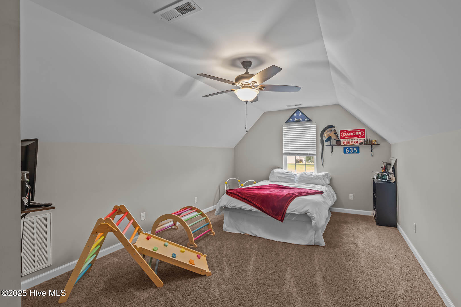 100540006 | Photo 39