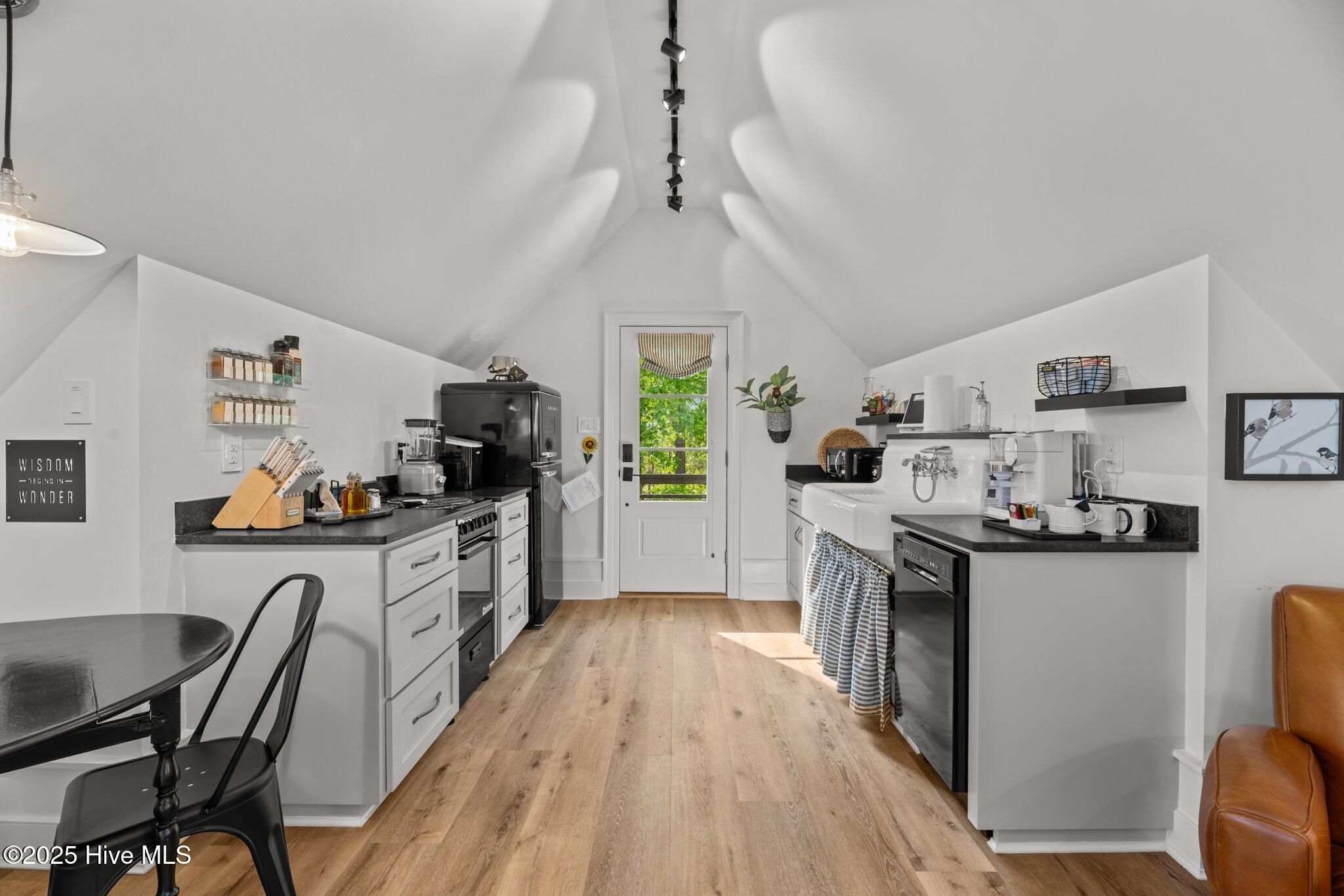 628 E Harborside Road,Oriental