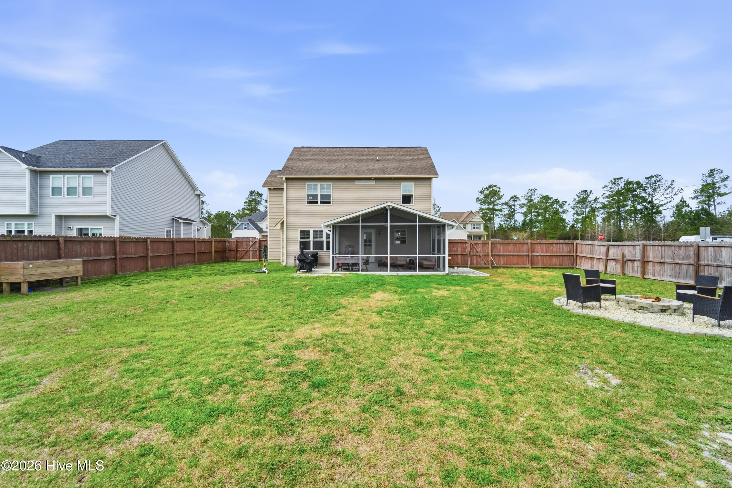 100560399 | Photo 20