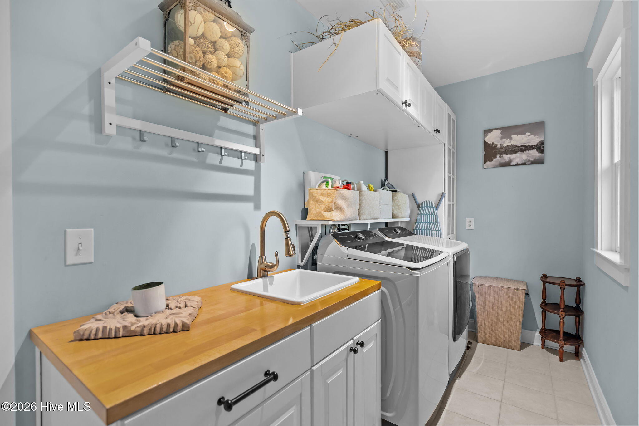 100555800 | Photo 48