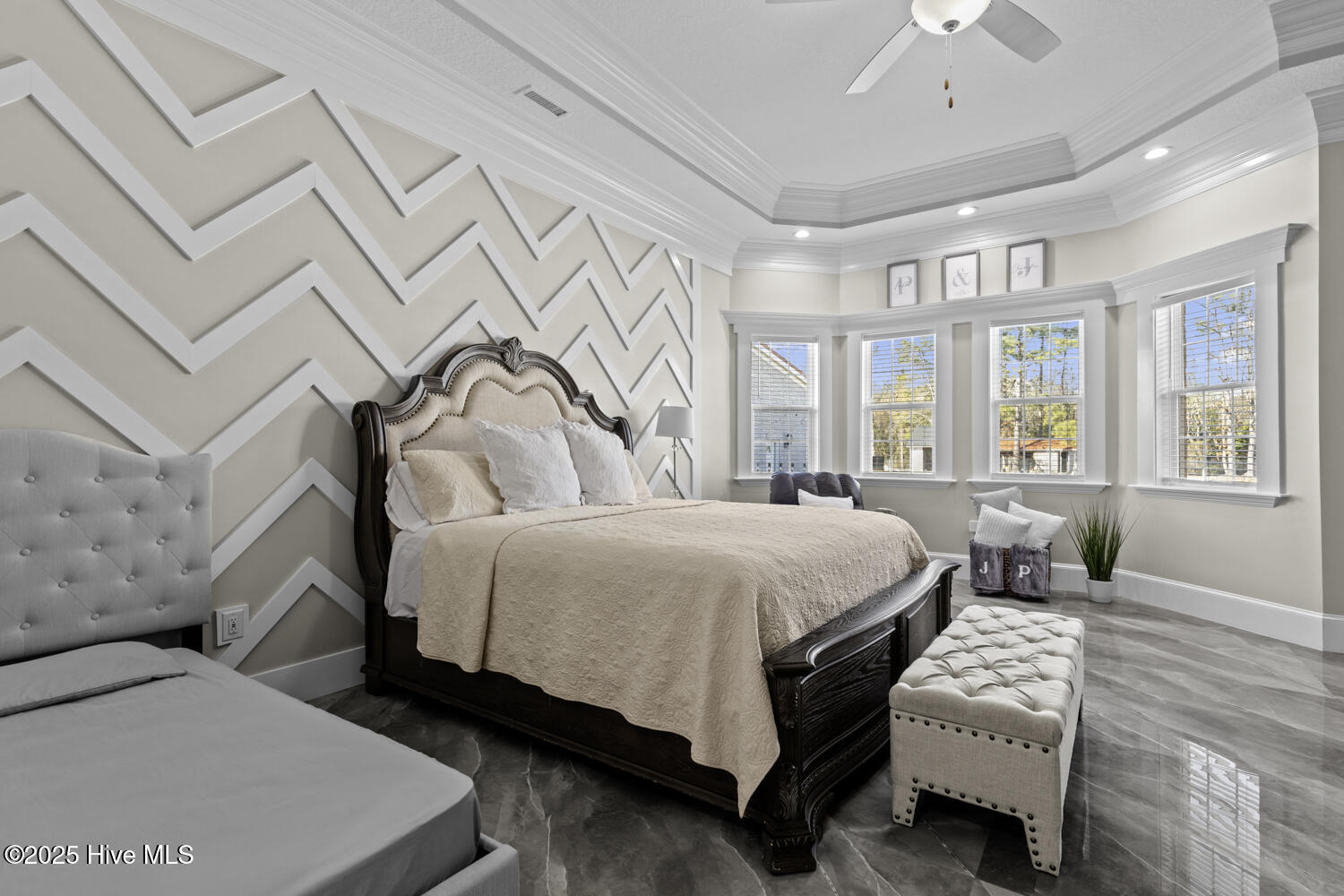 100546022 | Photo 41