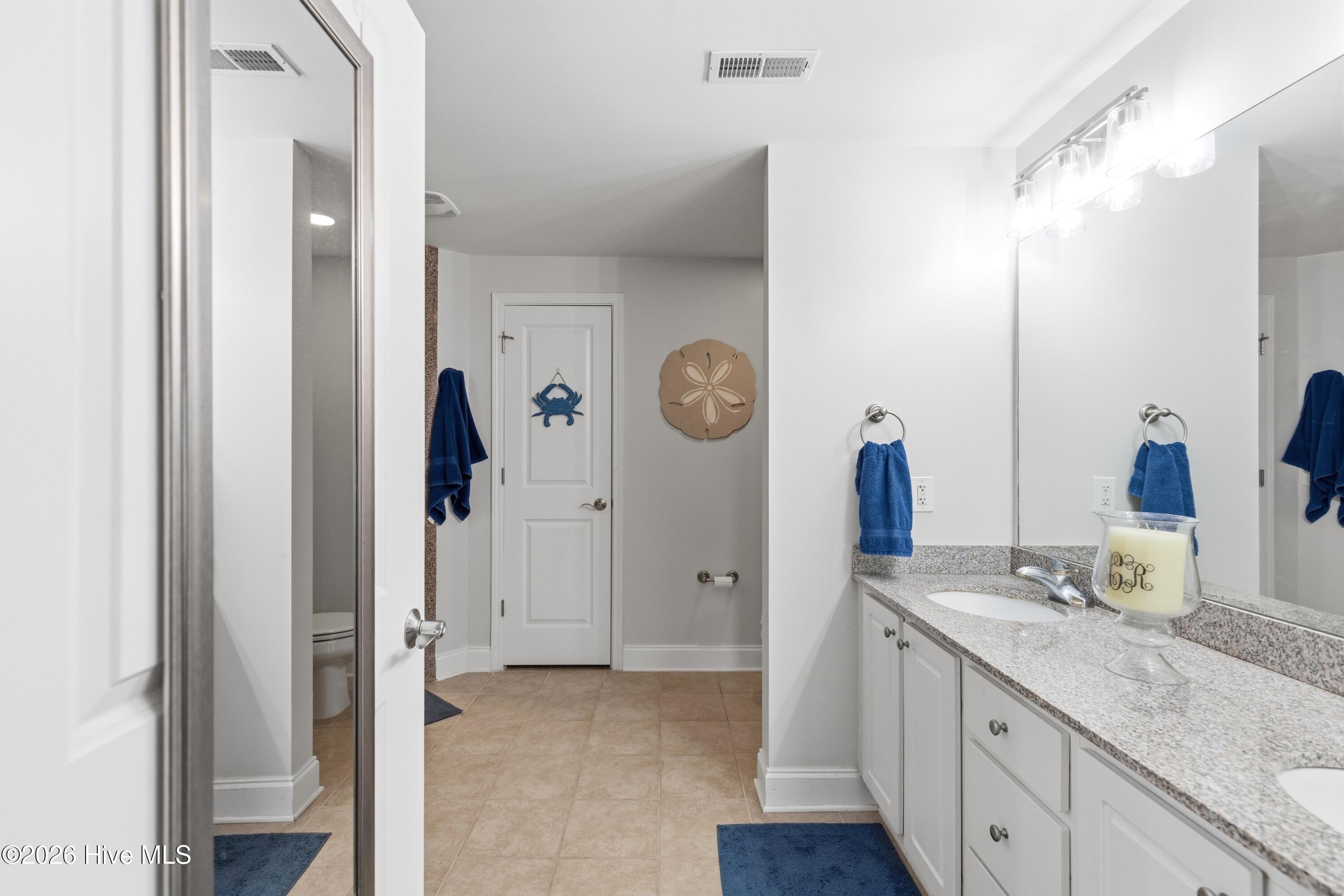 100556734 | Photo 20