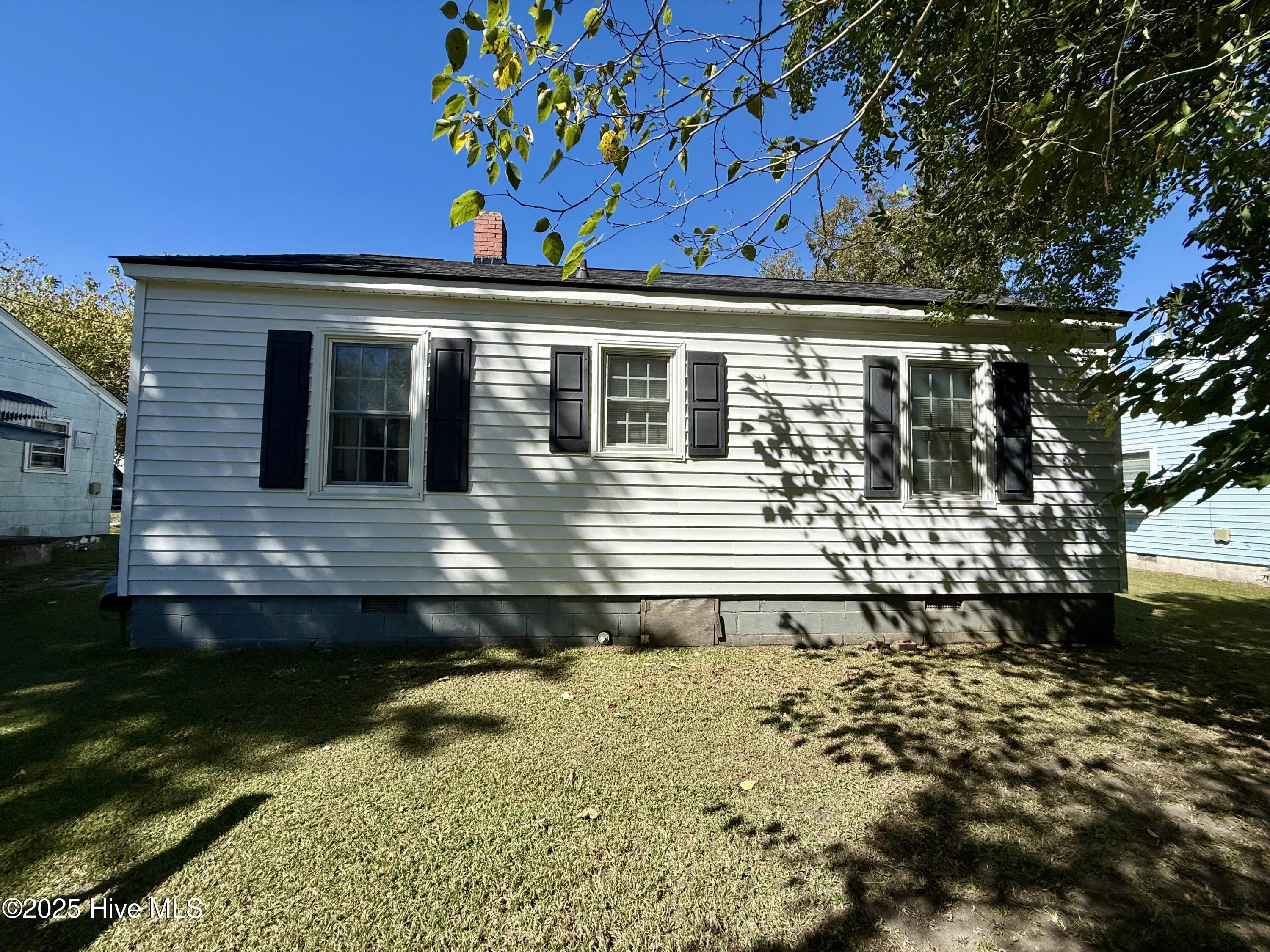 Homes for sale in Williamston, NC | 107 Leggett'S Ln, Williamston, NC 27892 | MLS# 100536853