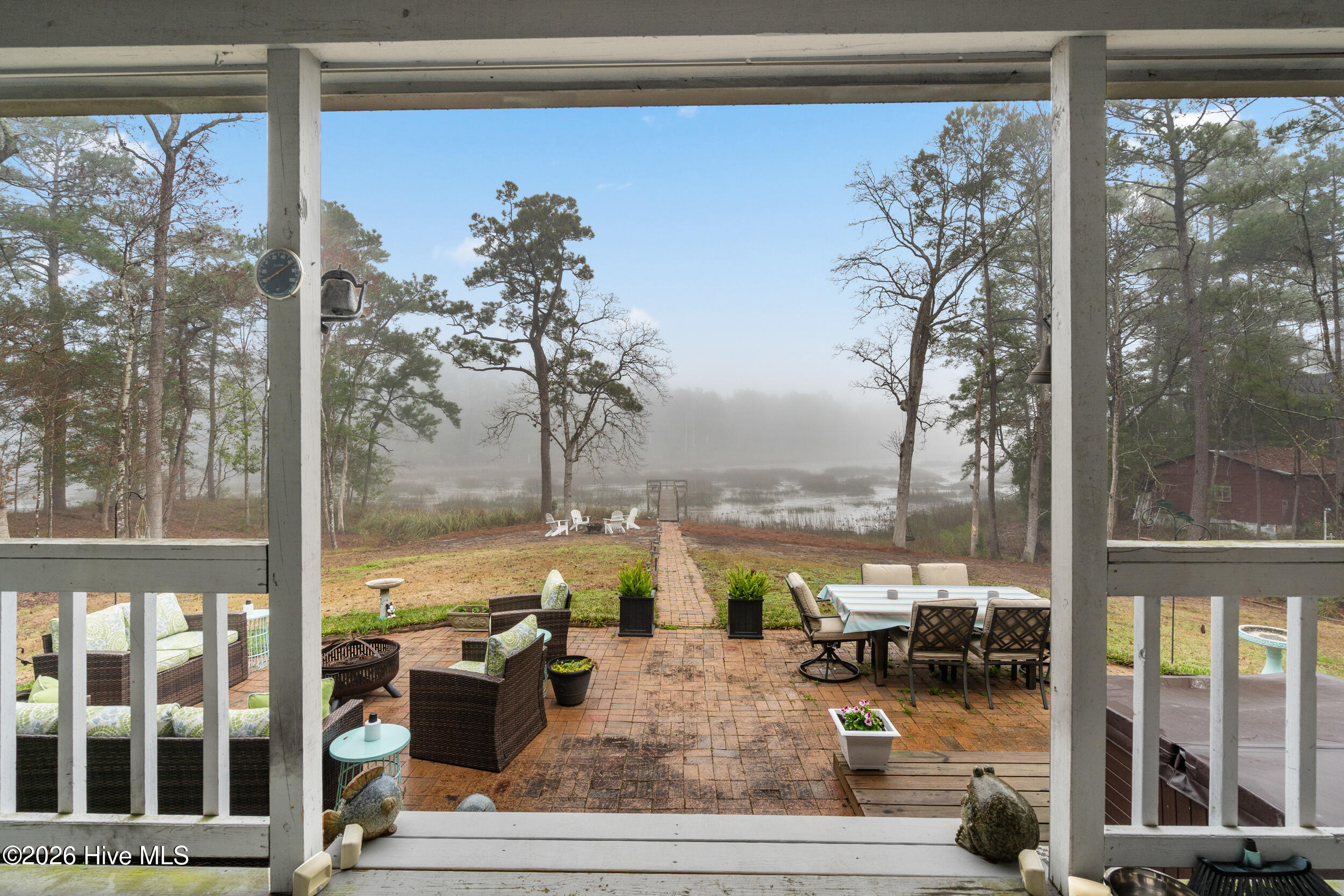 100559357 | Photo 21