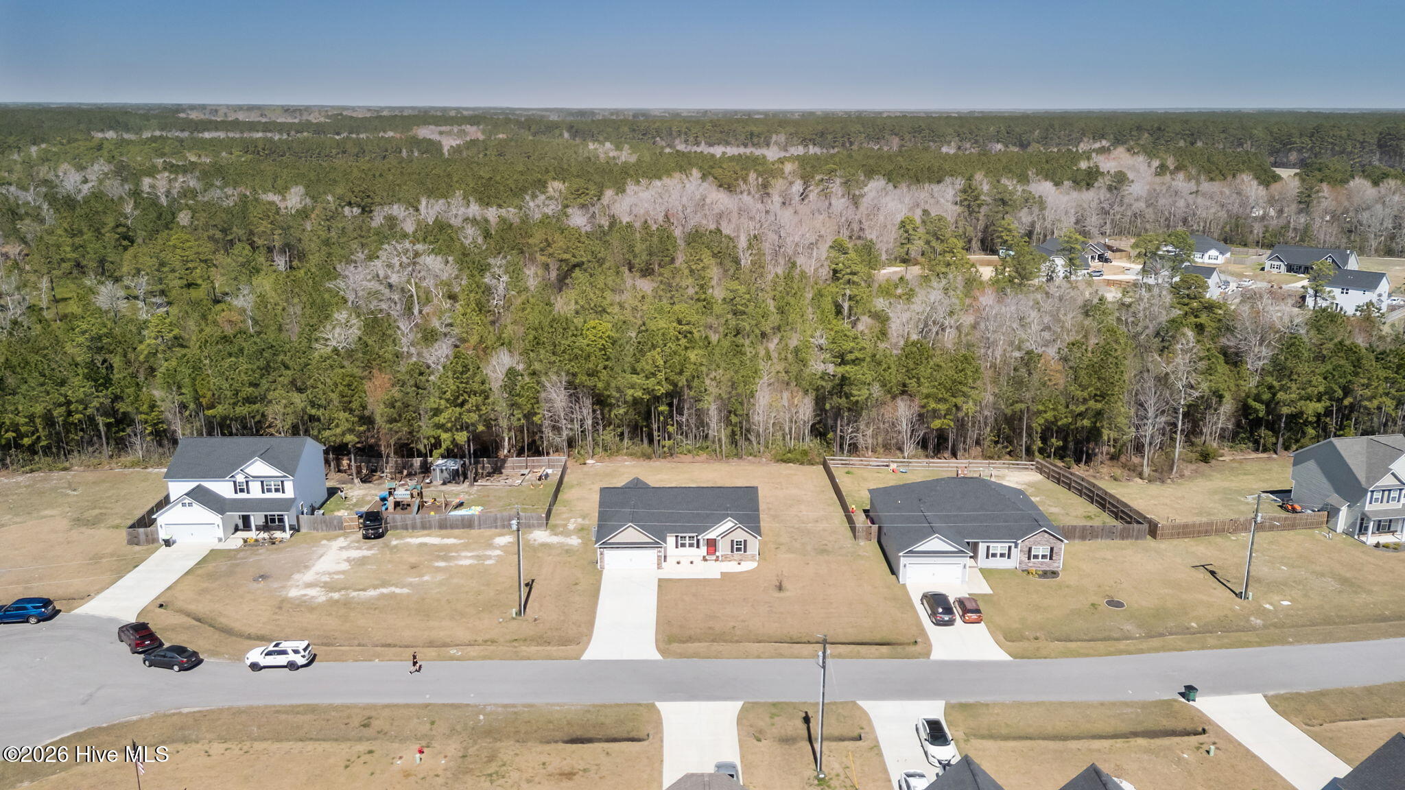 100563188 | Photo 40