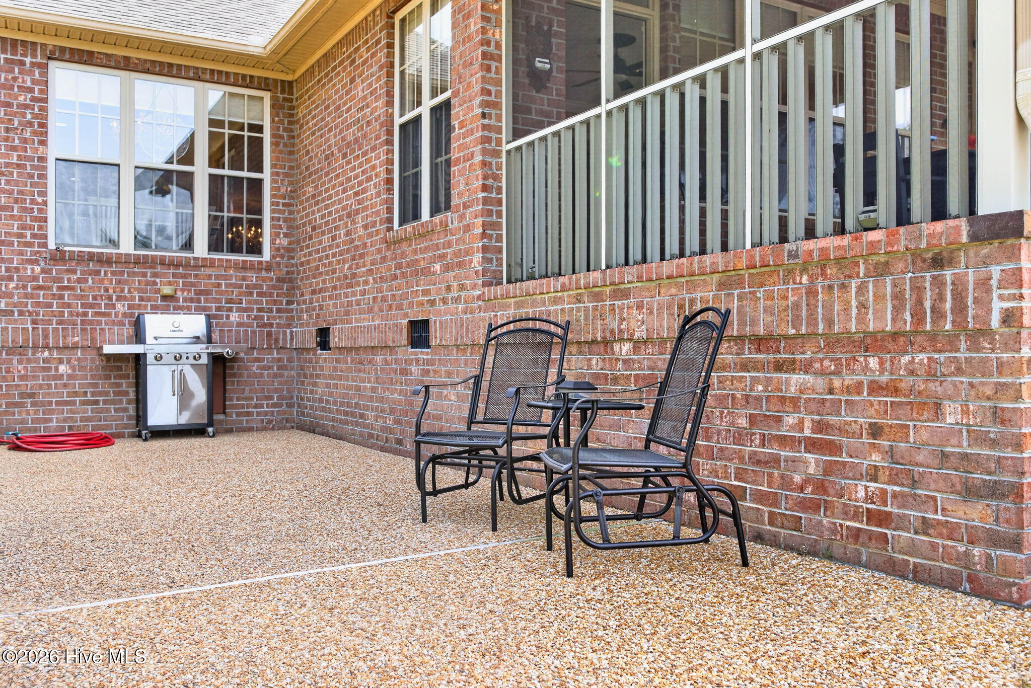 100569405 | Photo 28