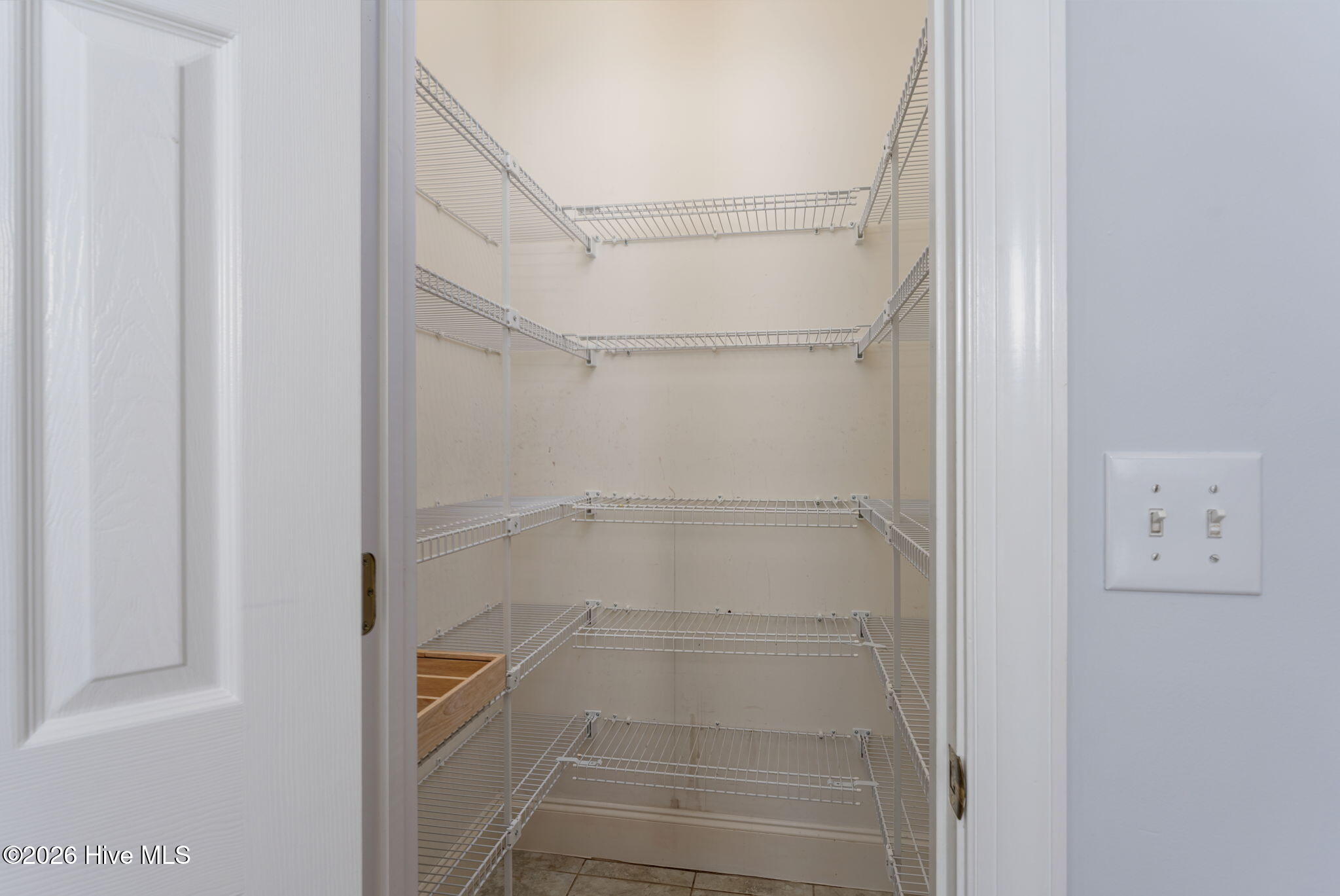 100552056 | Photo 28