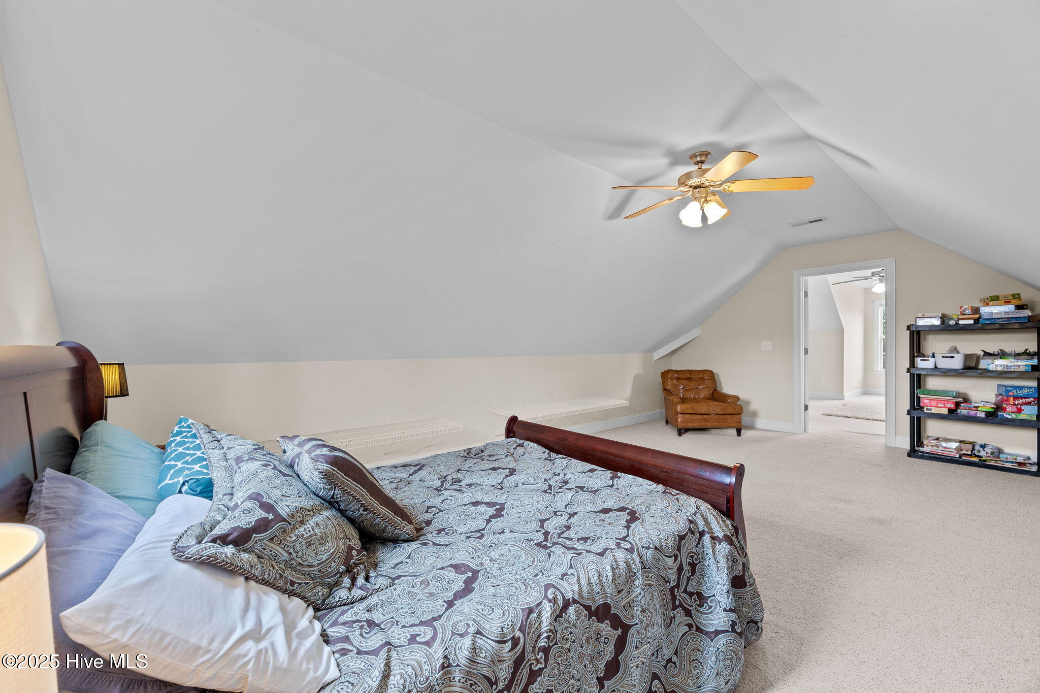 100530646 | Photo 42