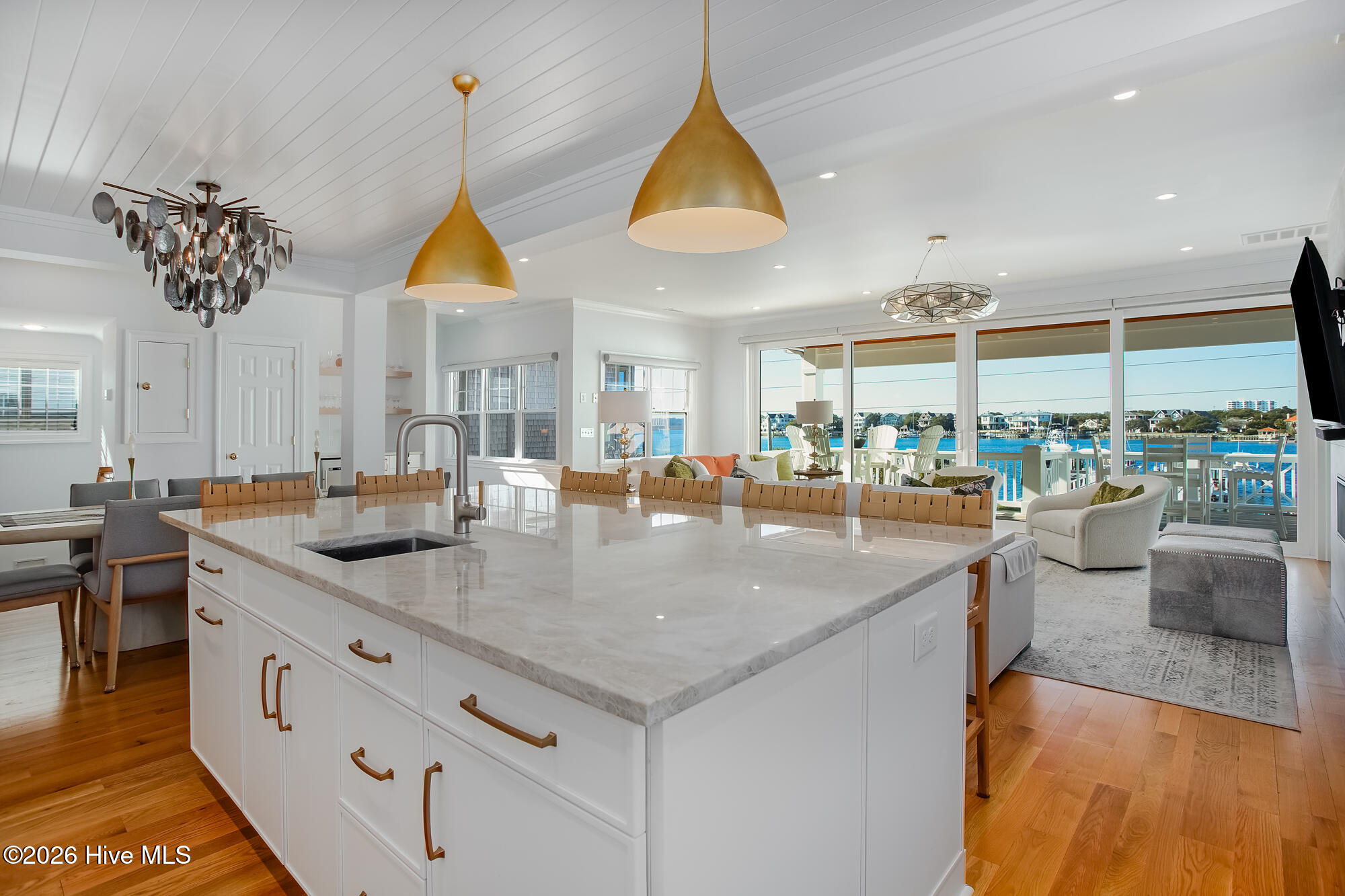 112 S Lumina Avenue Unit B, Wrightsville Beach, NC 28480 – photo 6: 7N4A5486