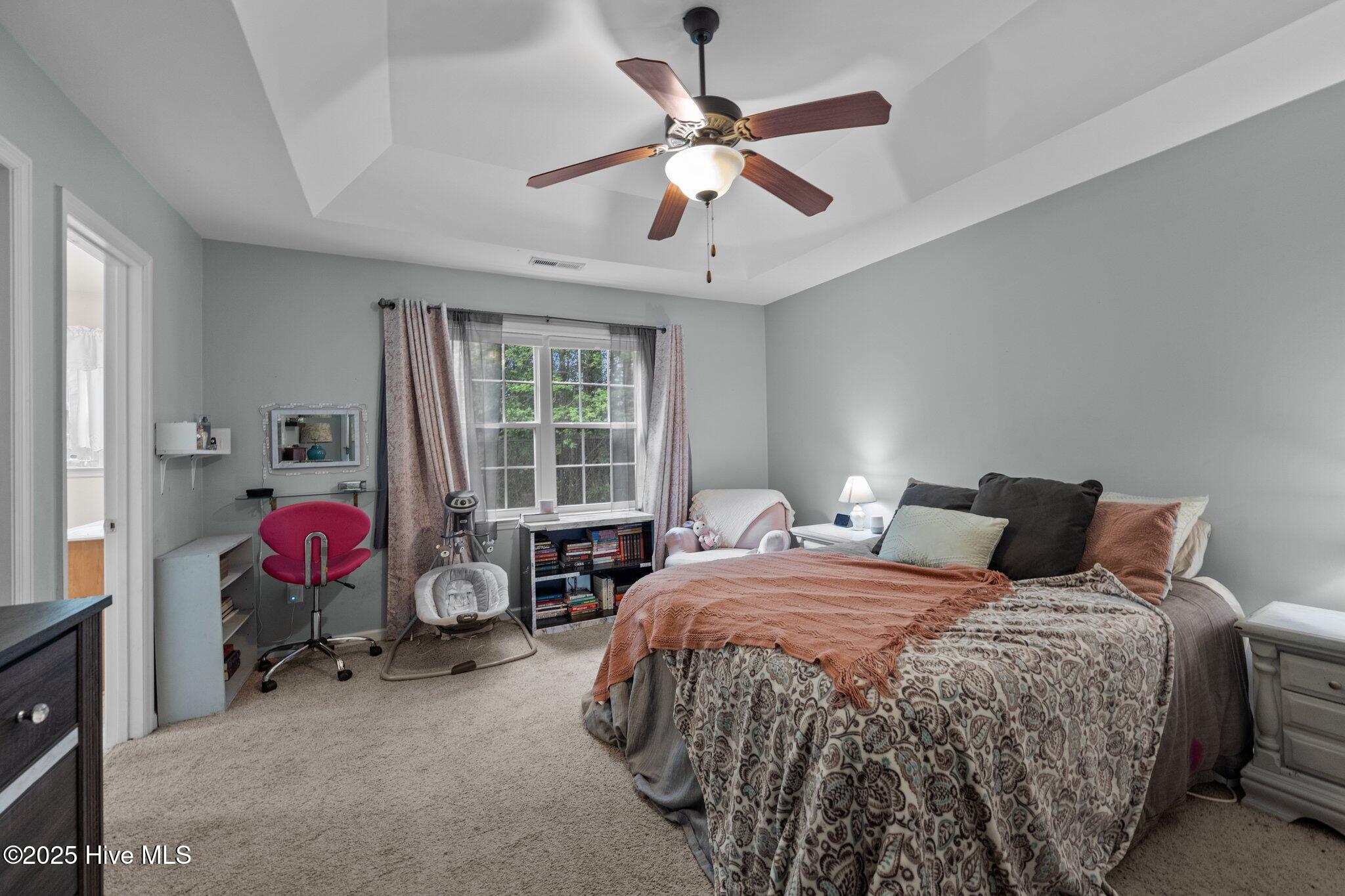 100557104 | Photo 29