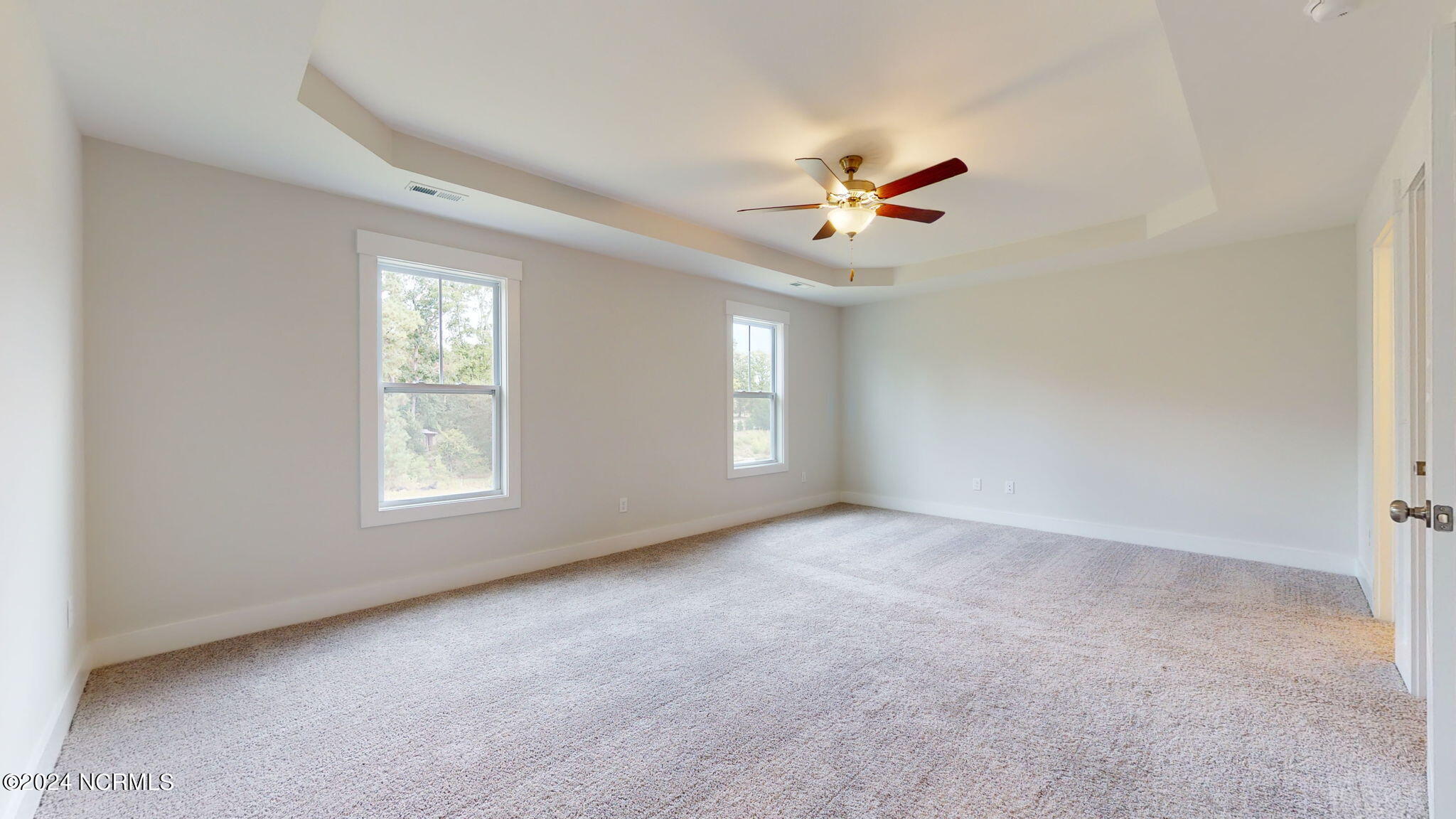 100540611 | Photo 31