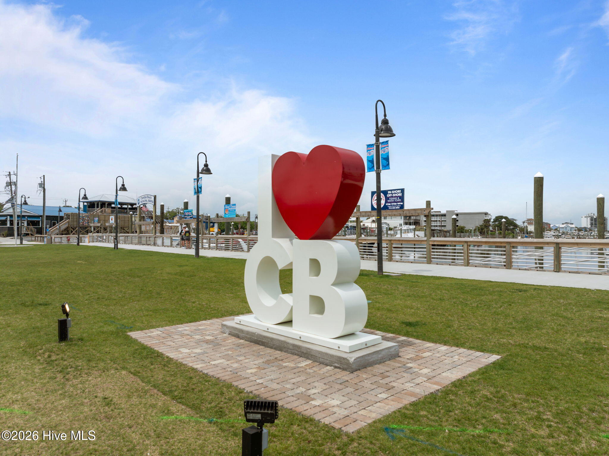 100557863 | Photo 56