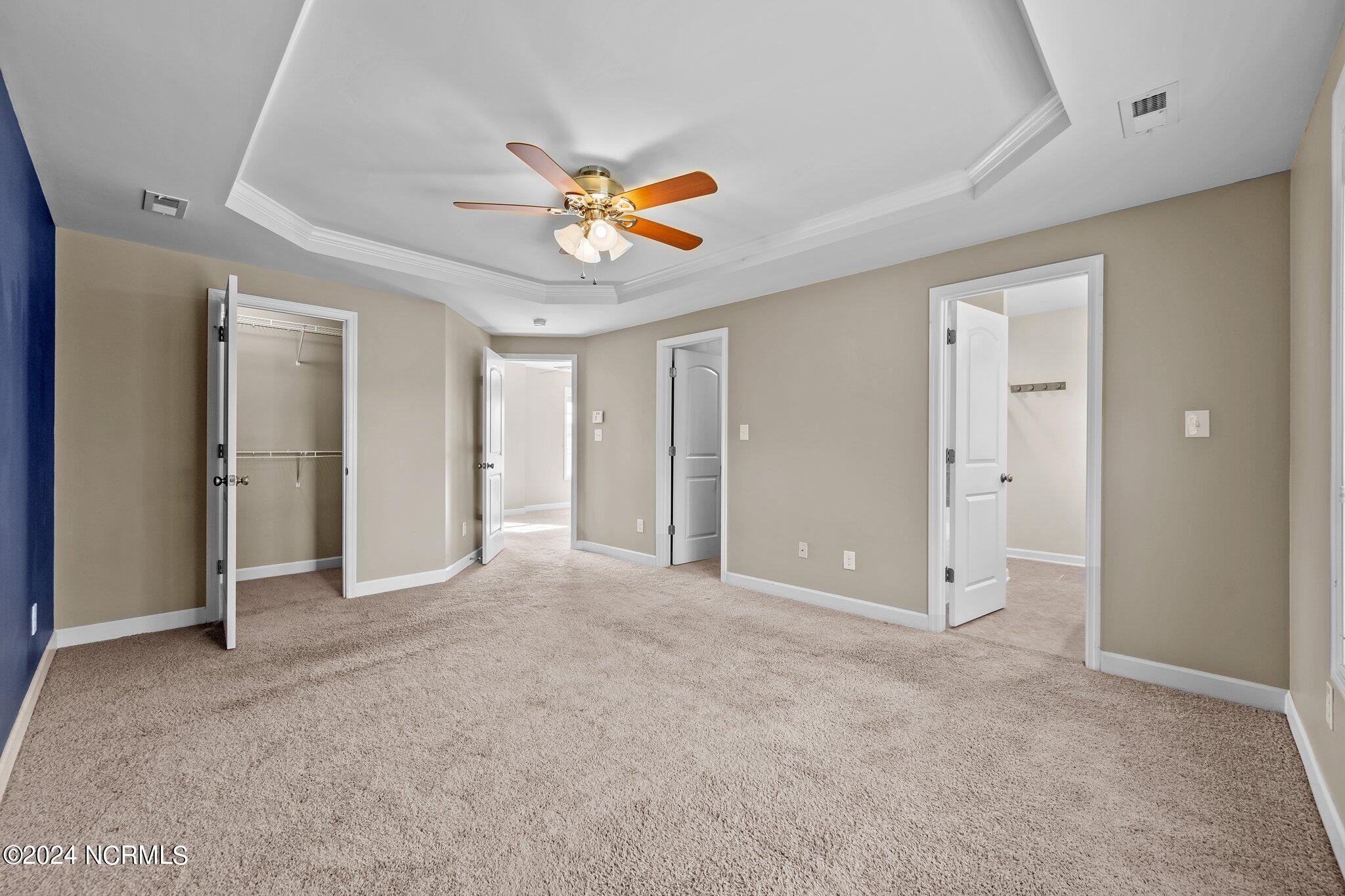 100544089 | Photo 16