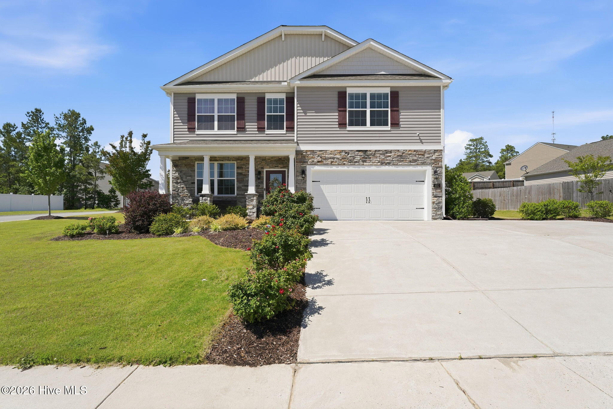 Photo 5 of Single family home for sale at 401 Apricot Ln, Carthage, NC 28327 | MLS# 100600774 | Listing updated on 2026-09-04
