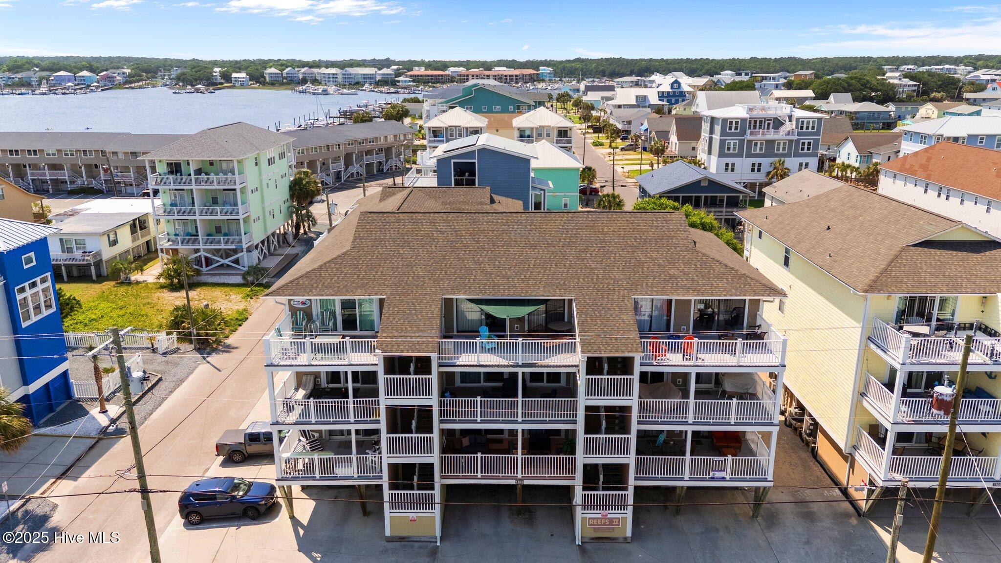 100509298 | Photo 61