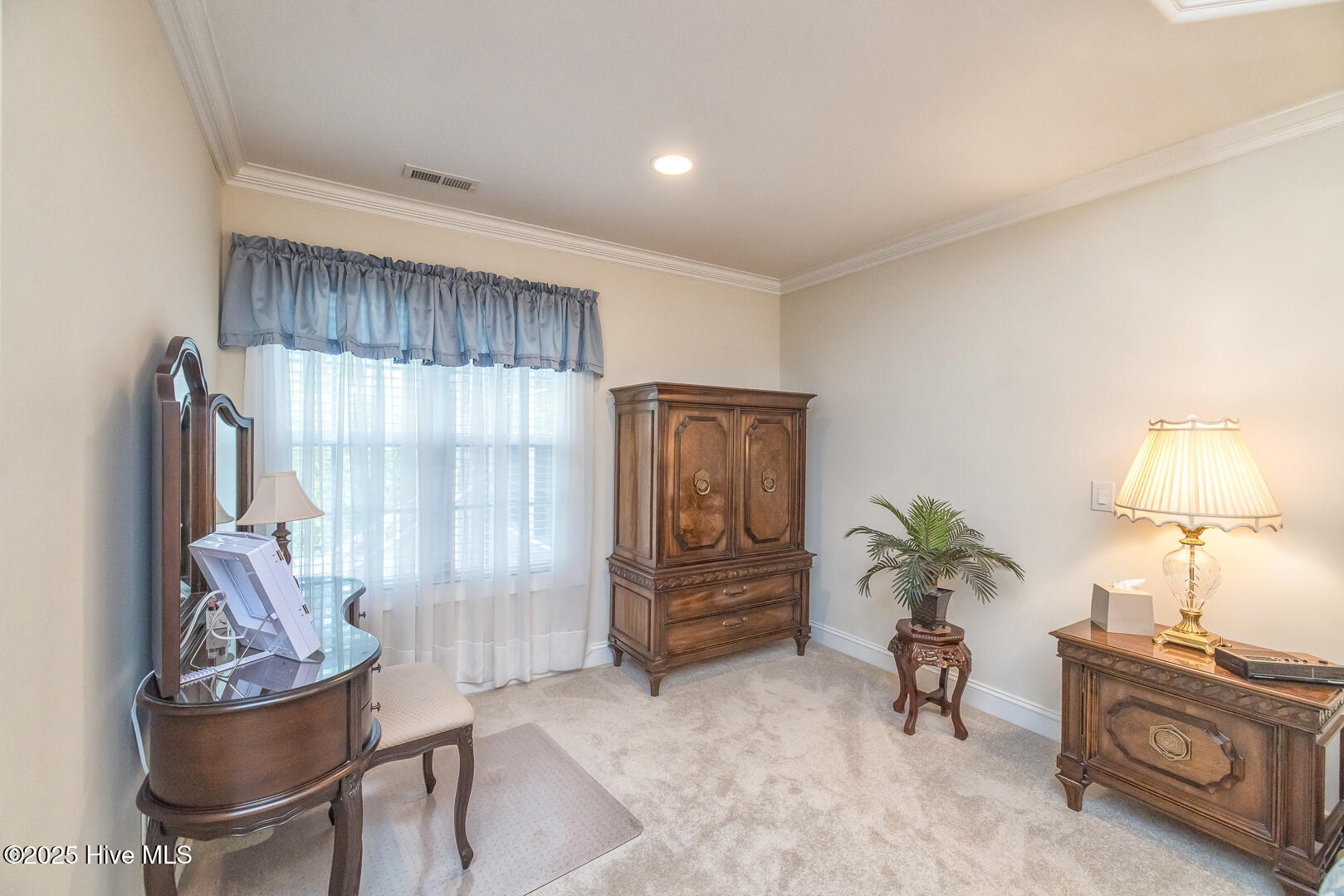 100538181 | Photo 35