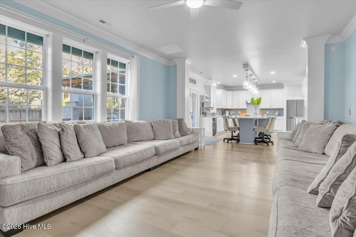 100551826 | Photo 26