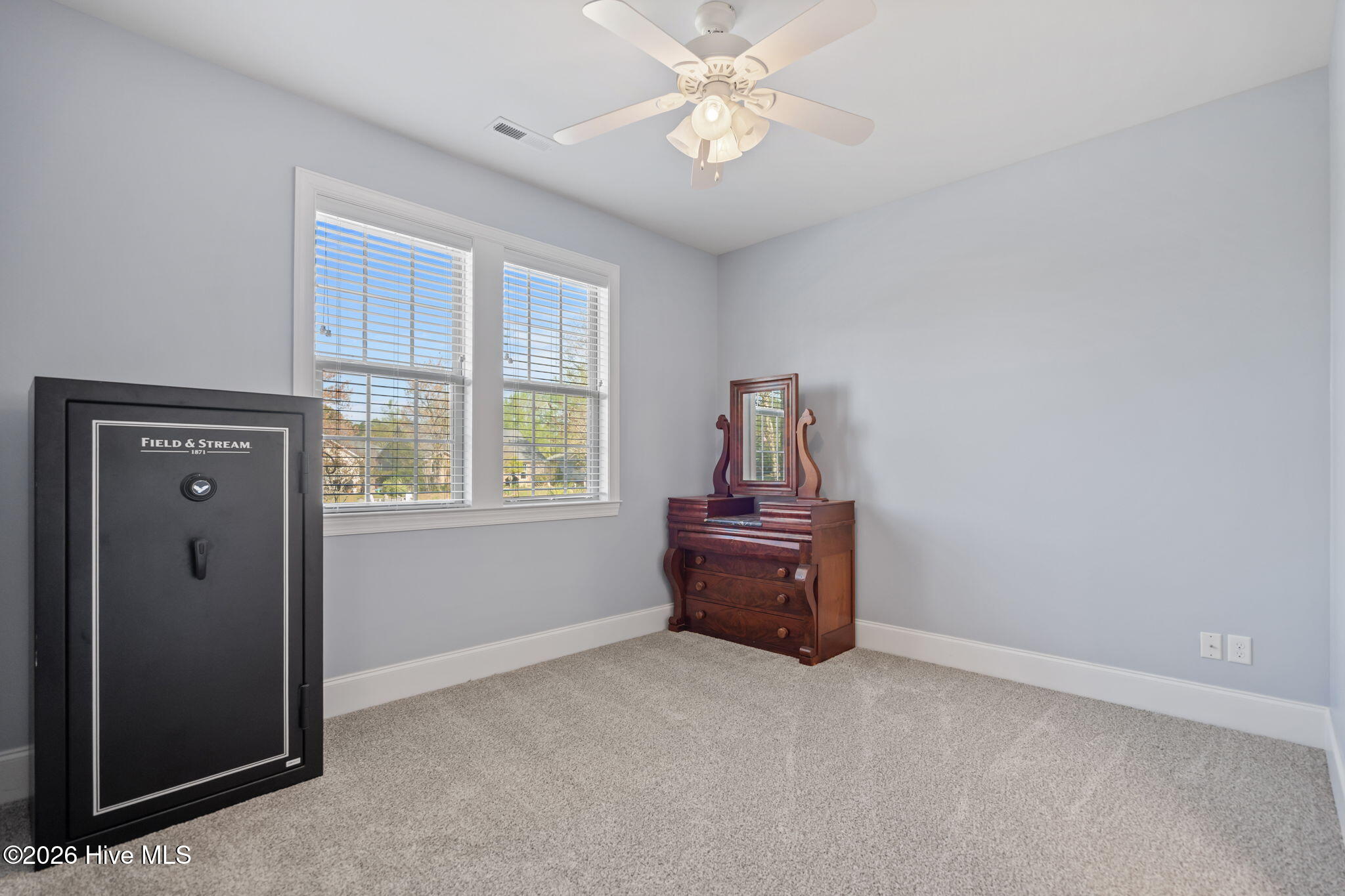 100563487 | Photo 34