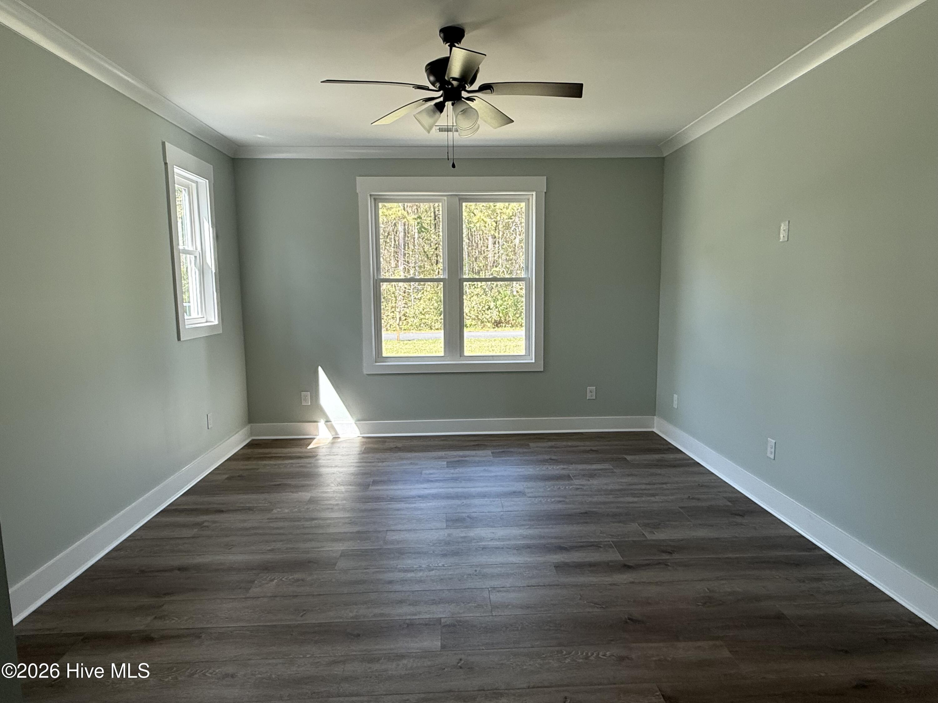 100564726 | Photo 11