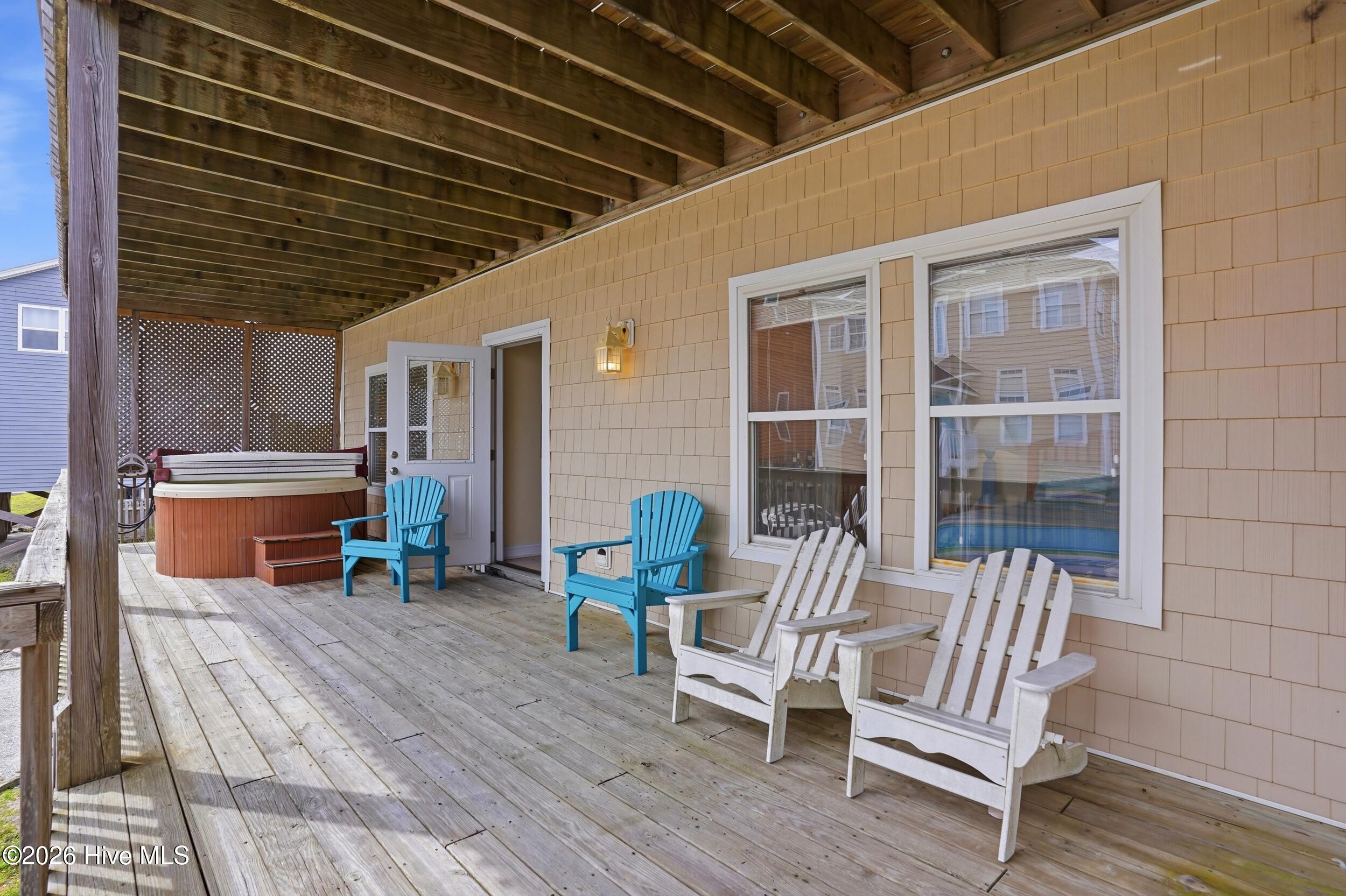 100566063 | Photo 48