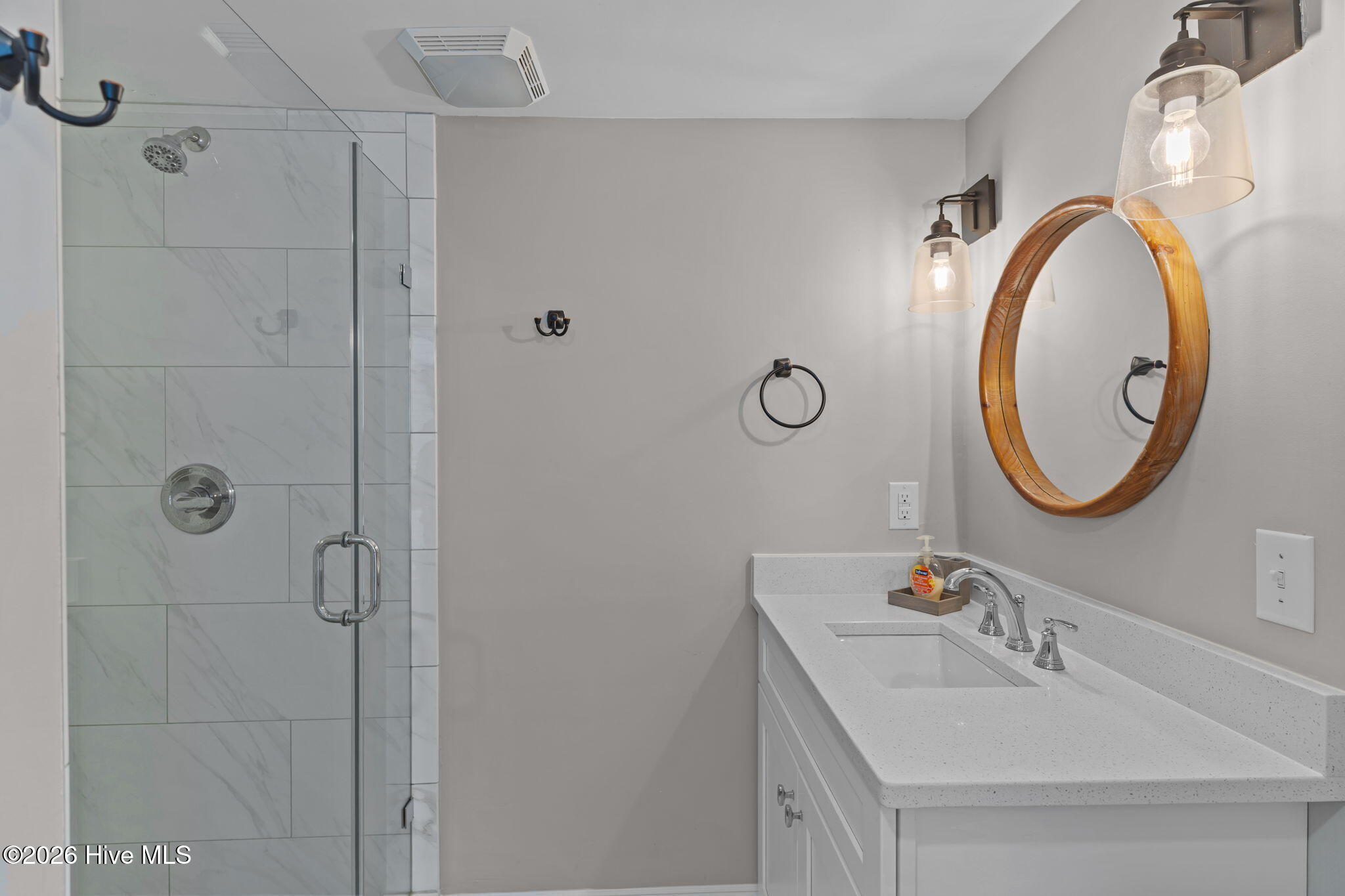 100554920 | Photo 39