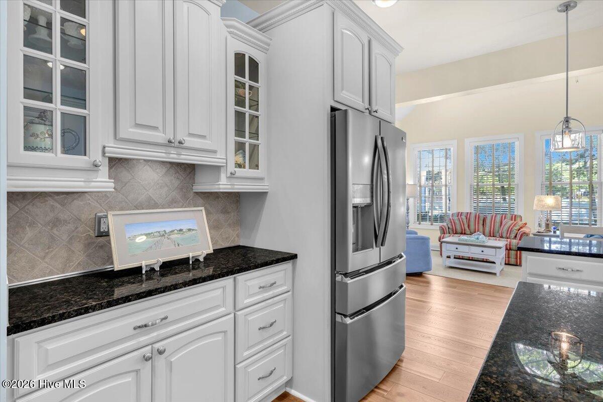 100567087 | Photo 31