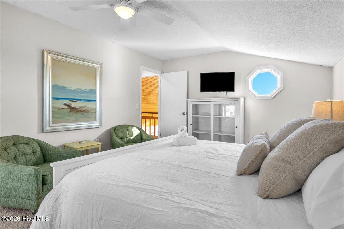 100559850 | Photo 41