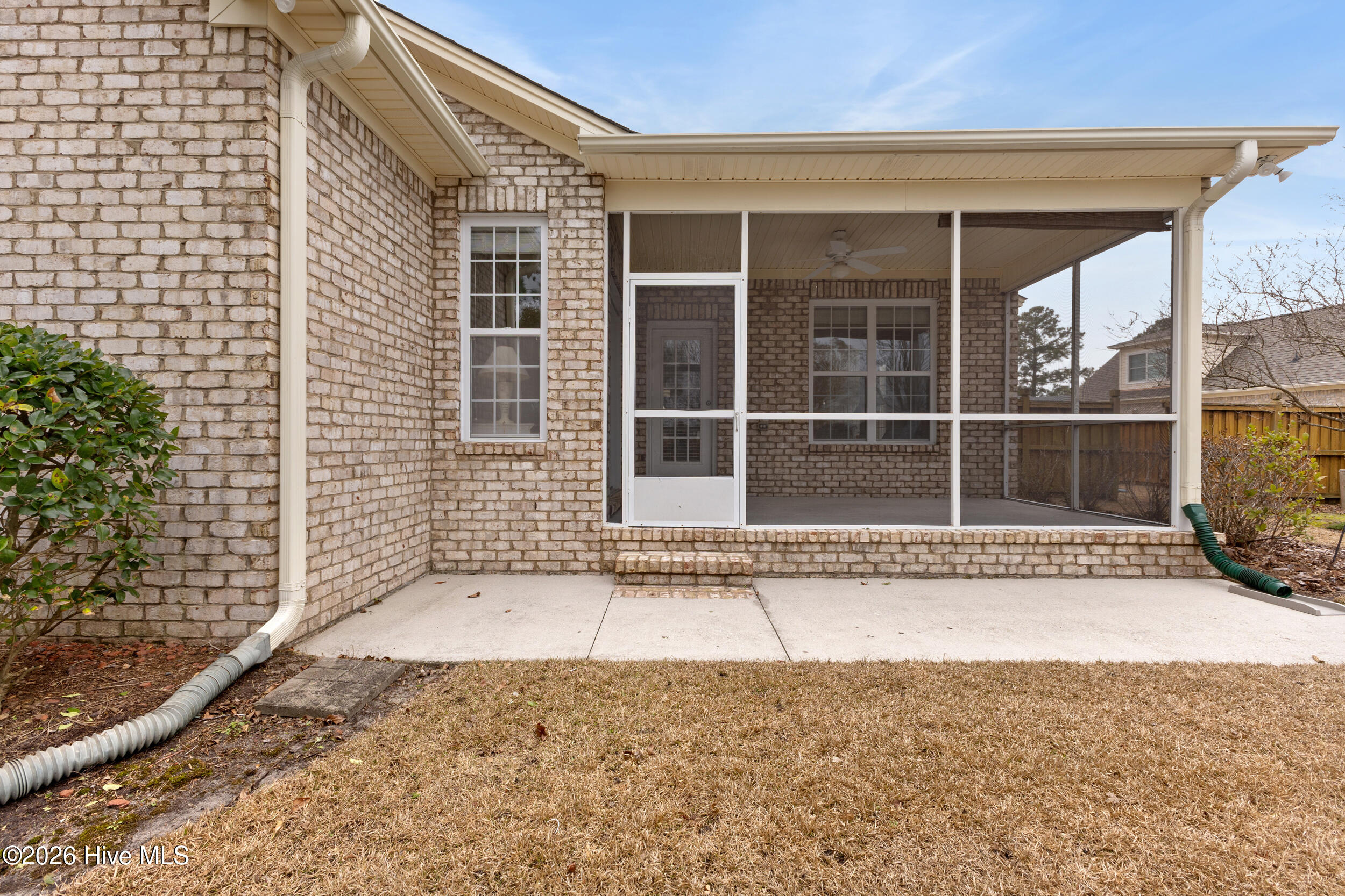 100557149 | Photo 44