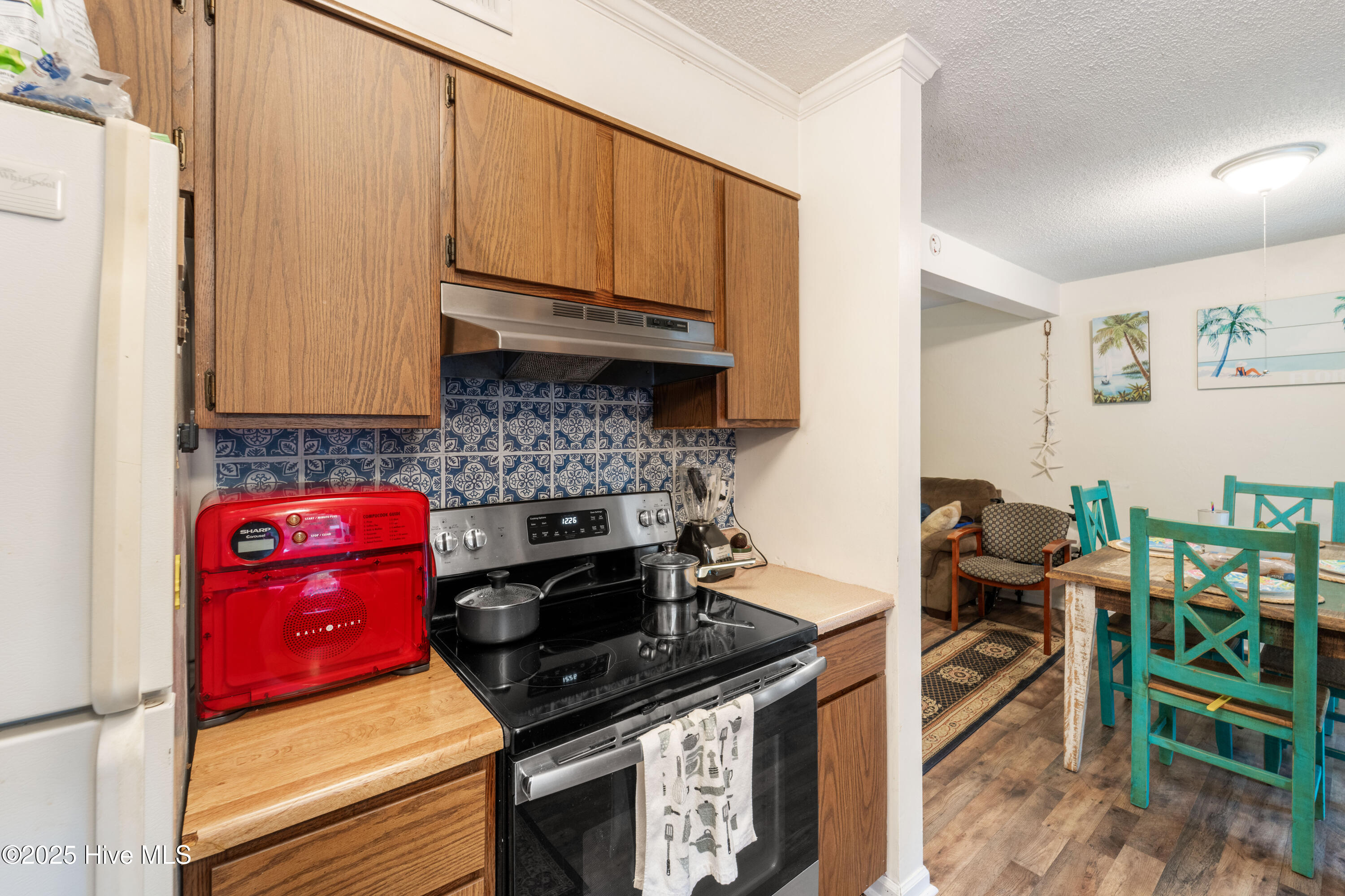 100538926 | Photo 33