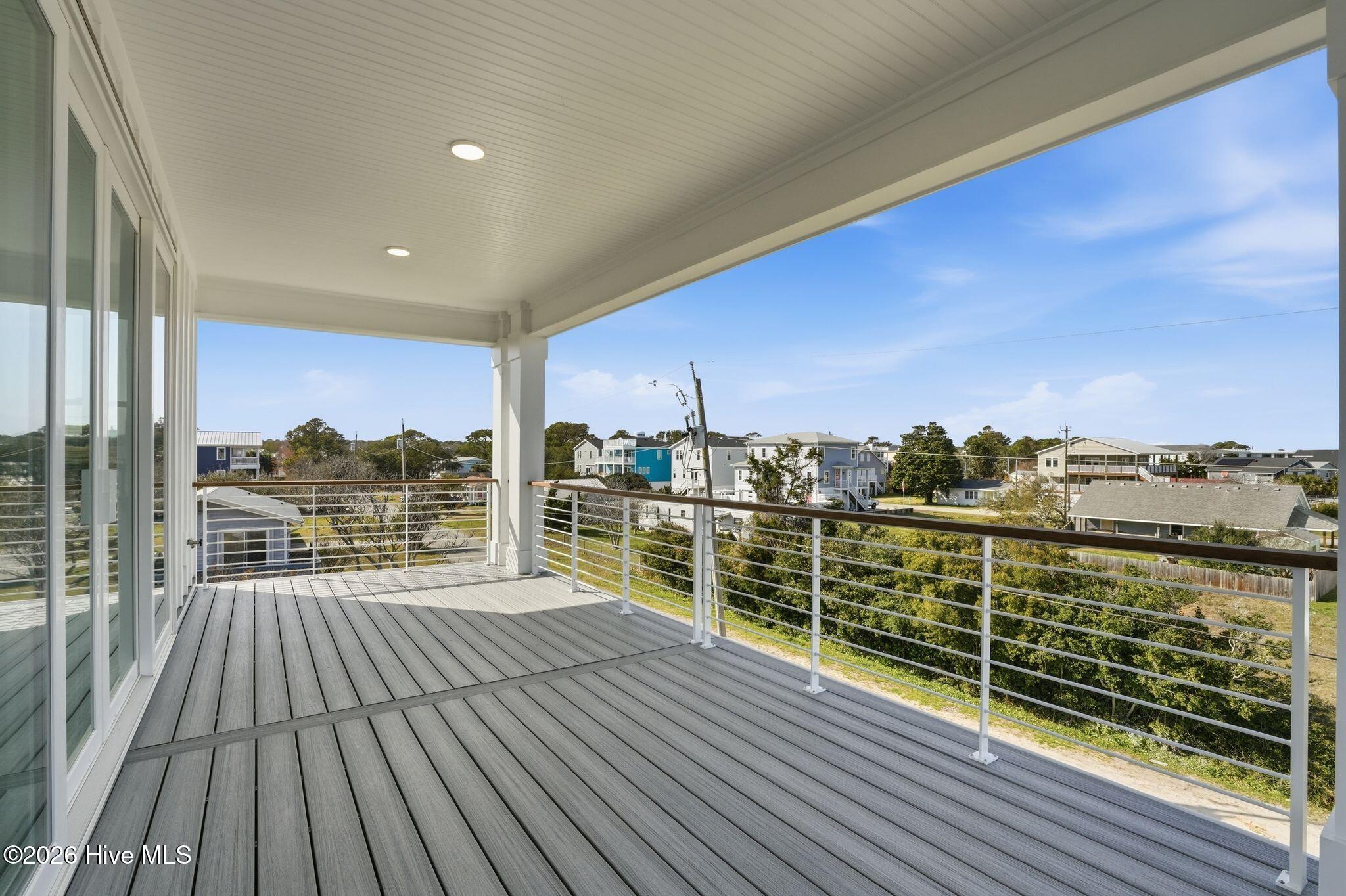 100558491 | Photo 38