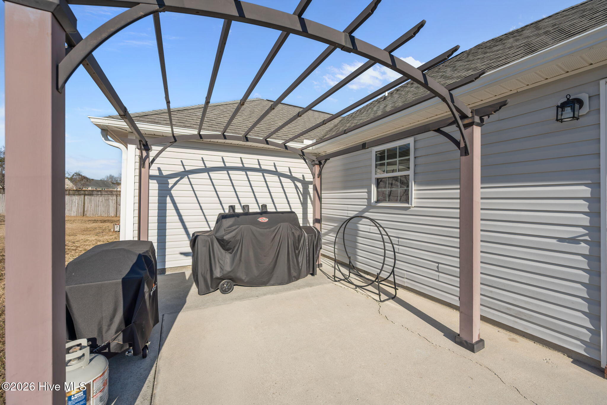 100554130 | Photo 38