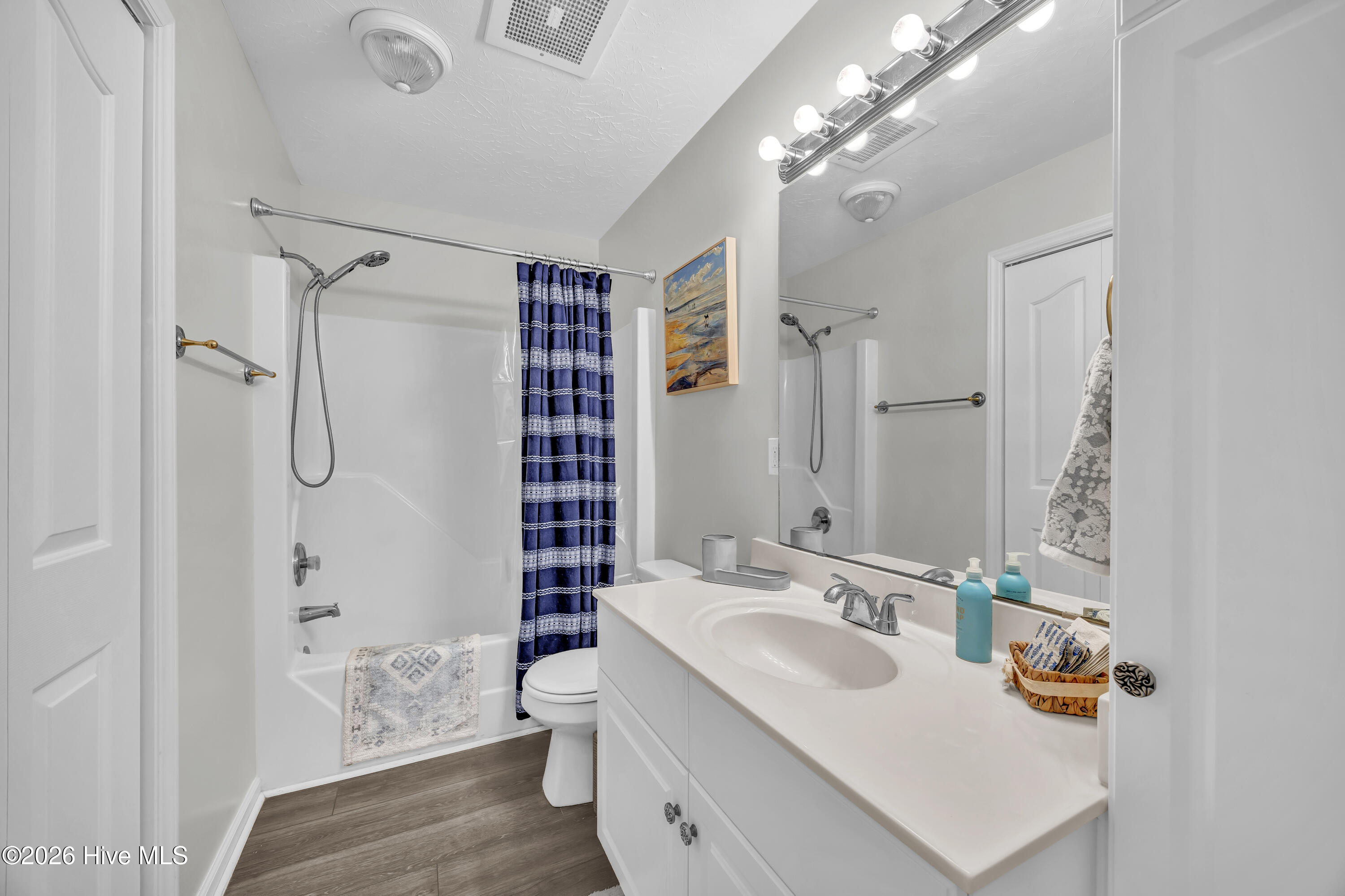 100552193 | Photo 18