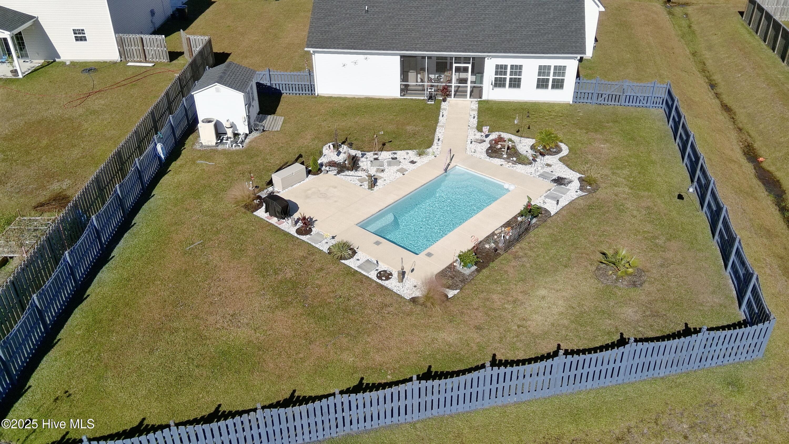 100540901 | Photo 84