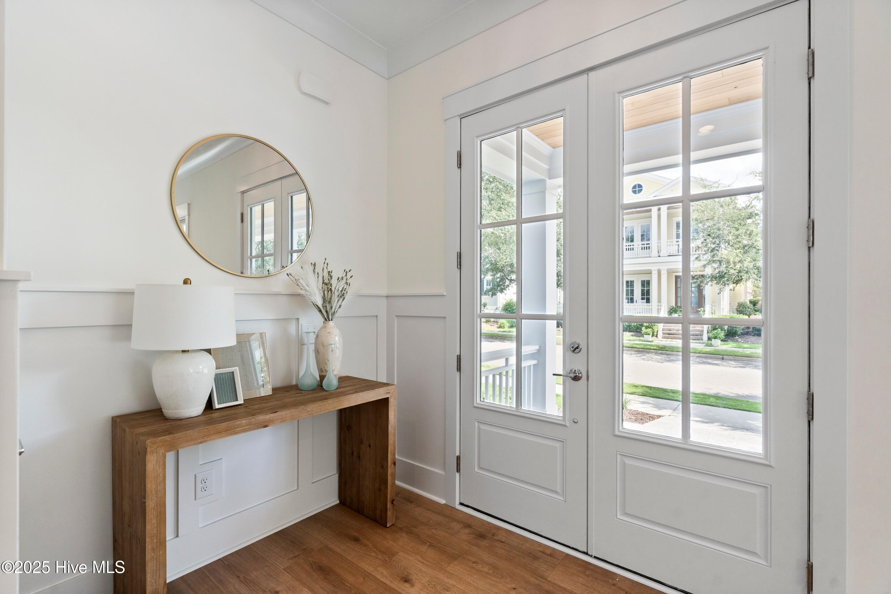 100542273 | Photo 18