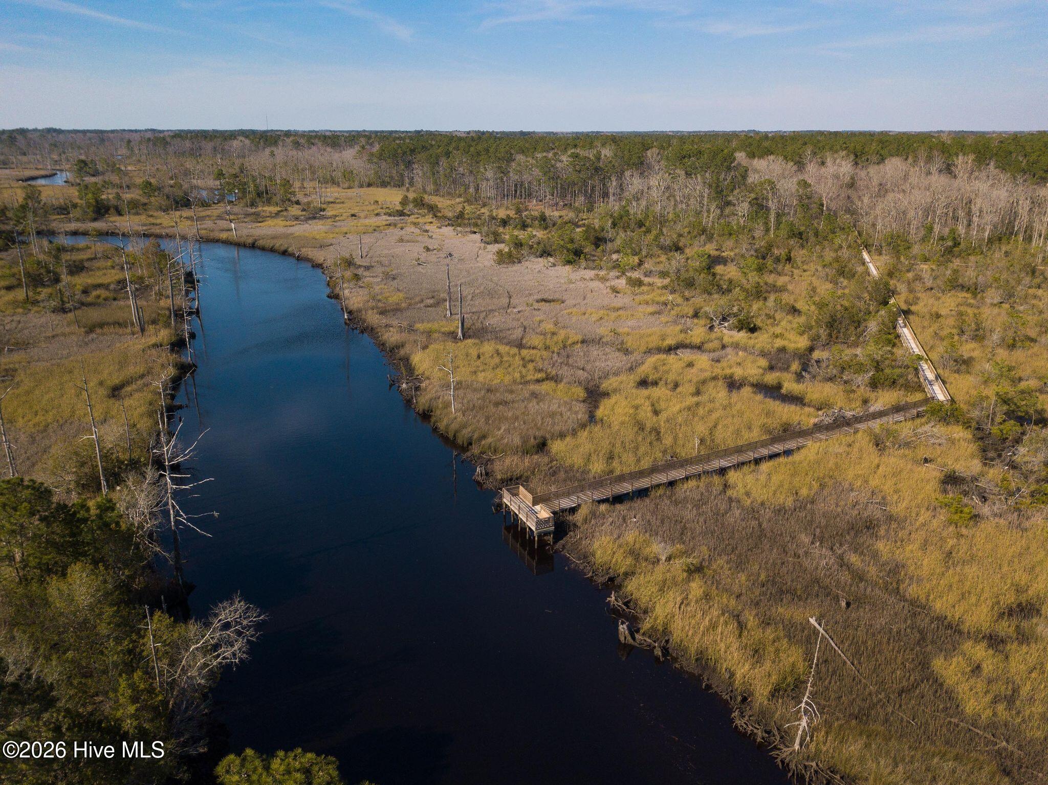 100560702 | Photo 102