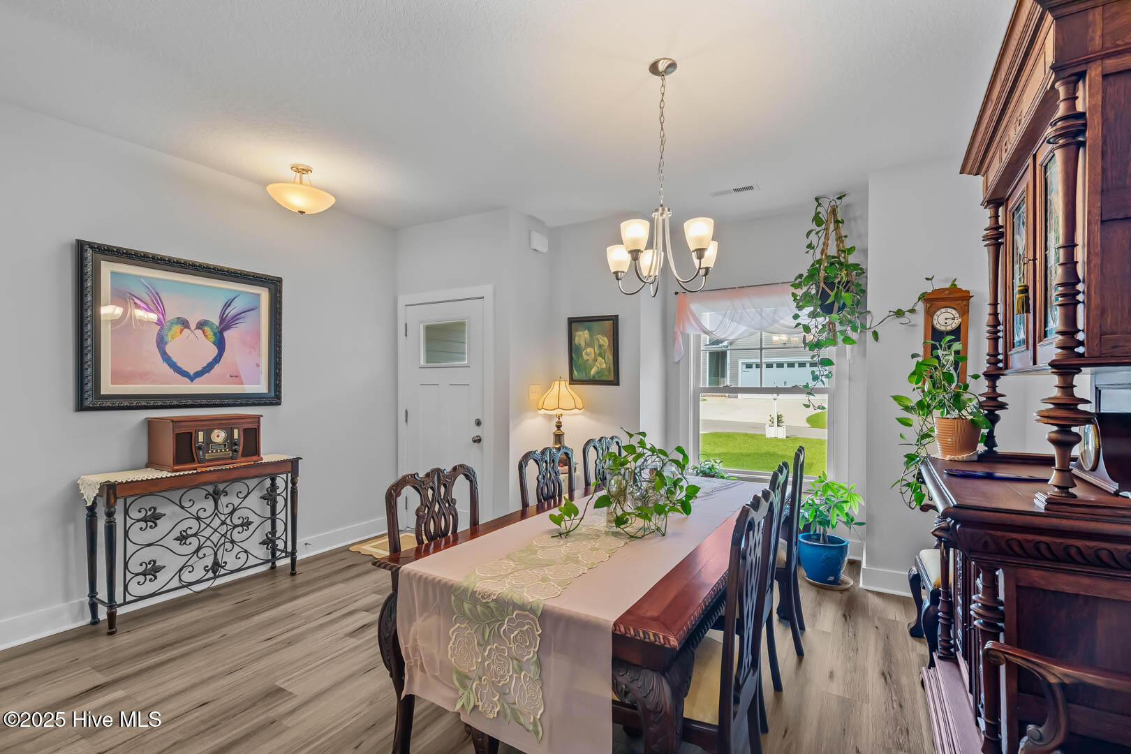 100544097 | Photo 12