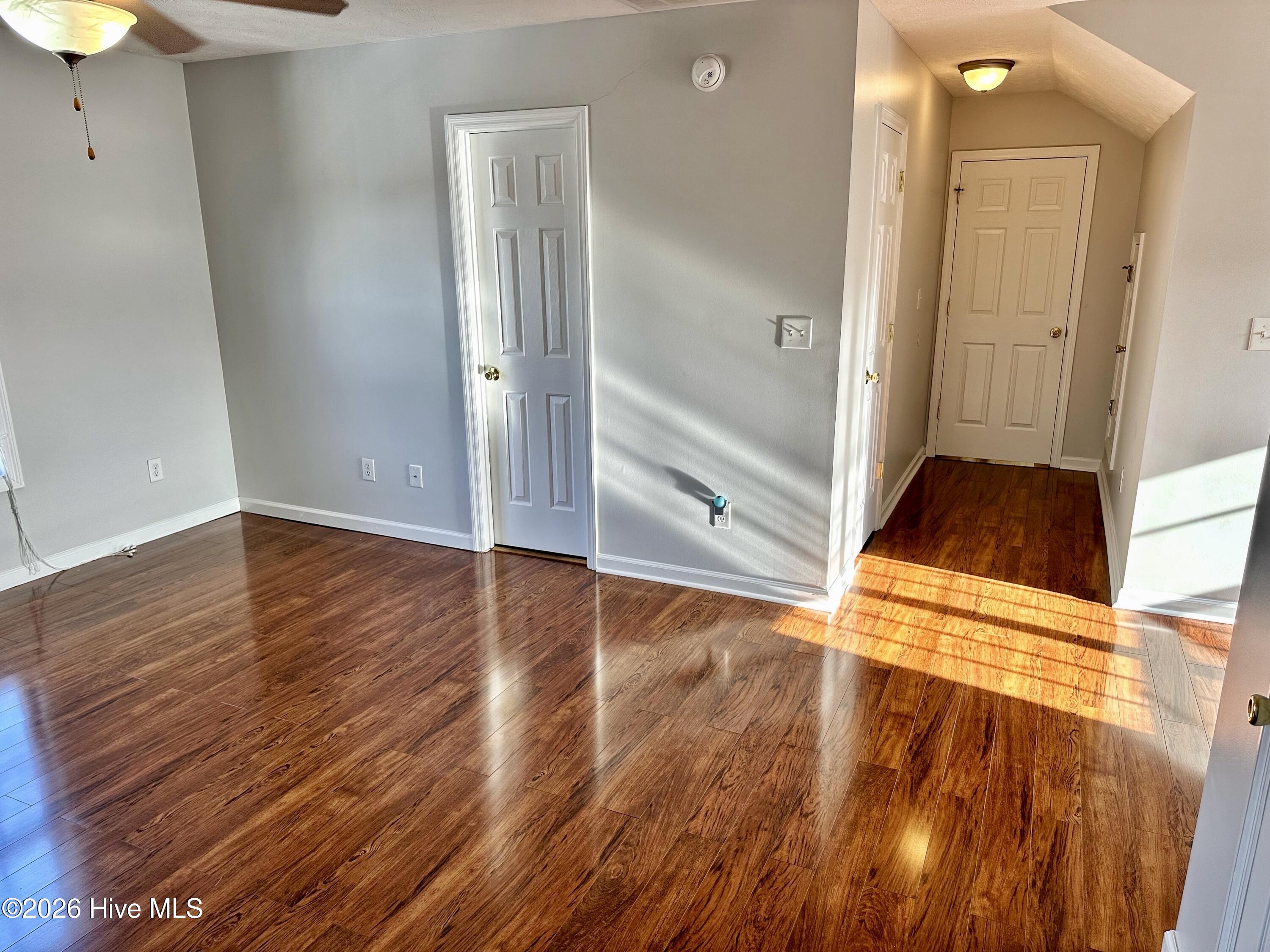 100552707 | Photo 34