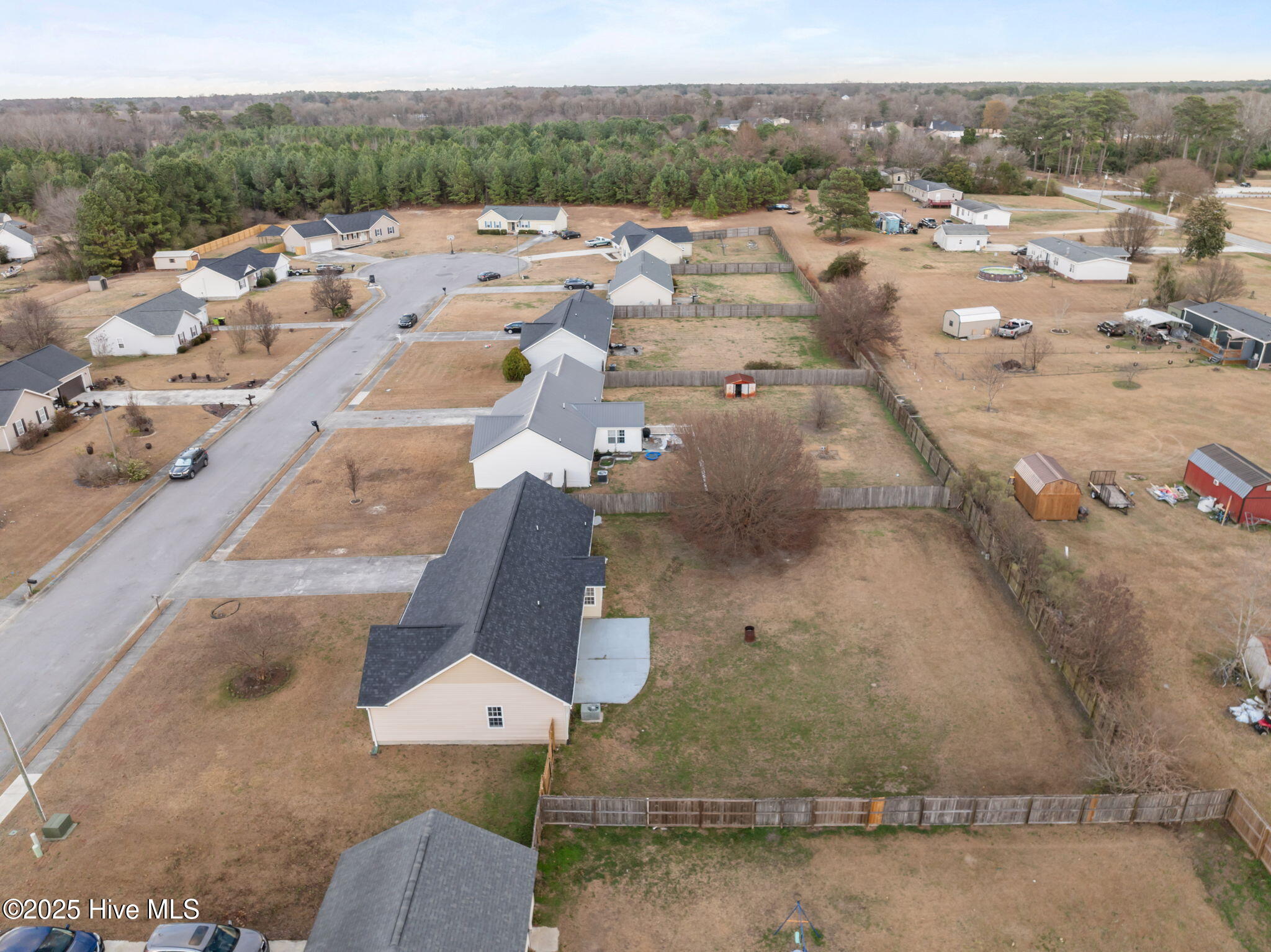 100547097 | Photo 43