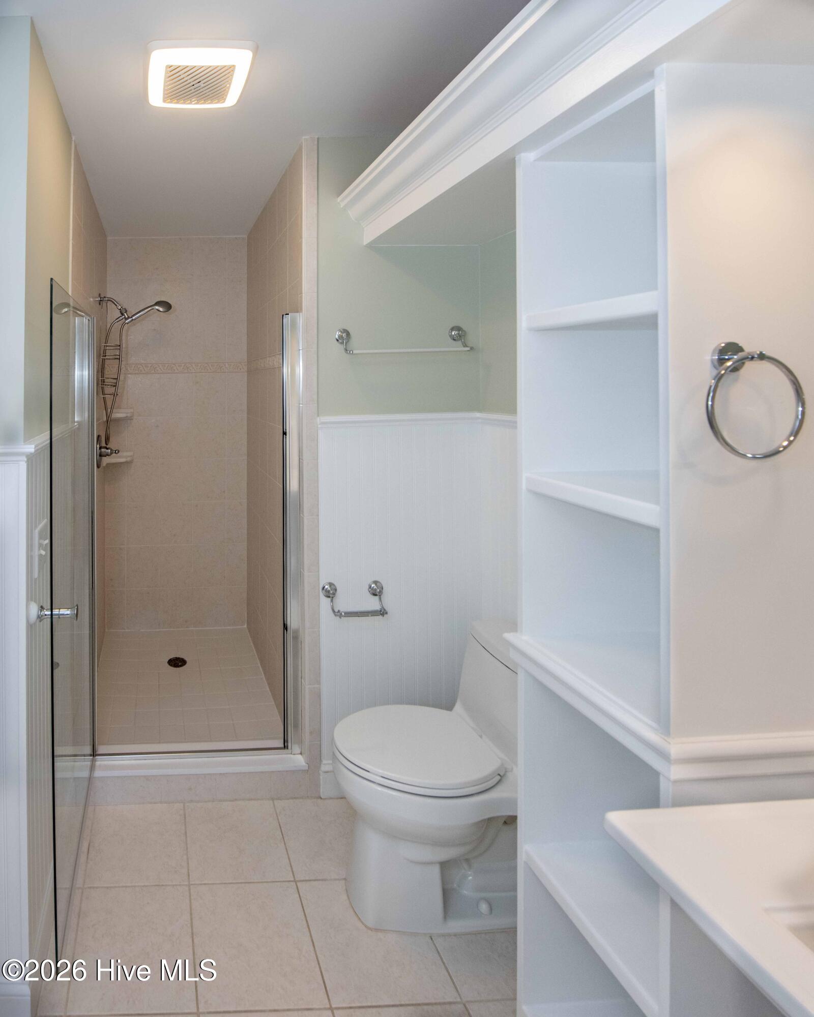 100563041 | Photo 25