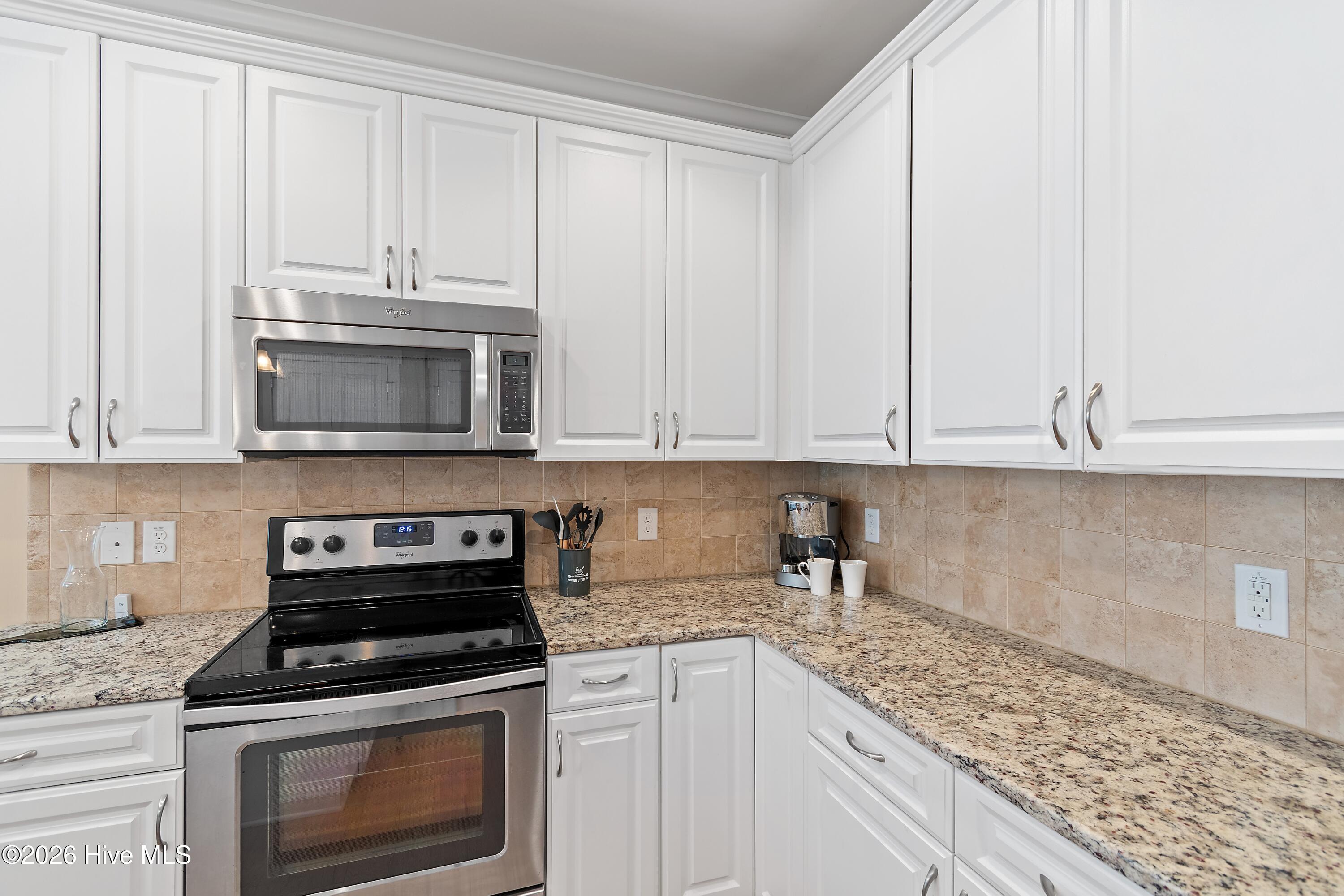 100549394 | Photo 13