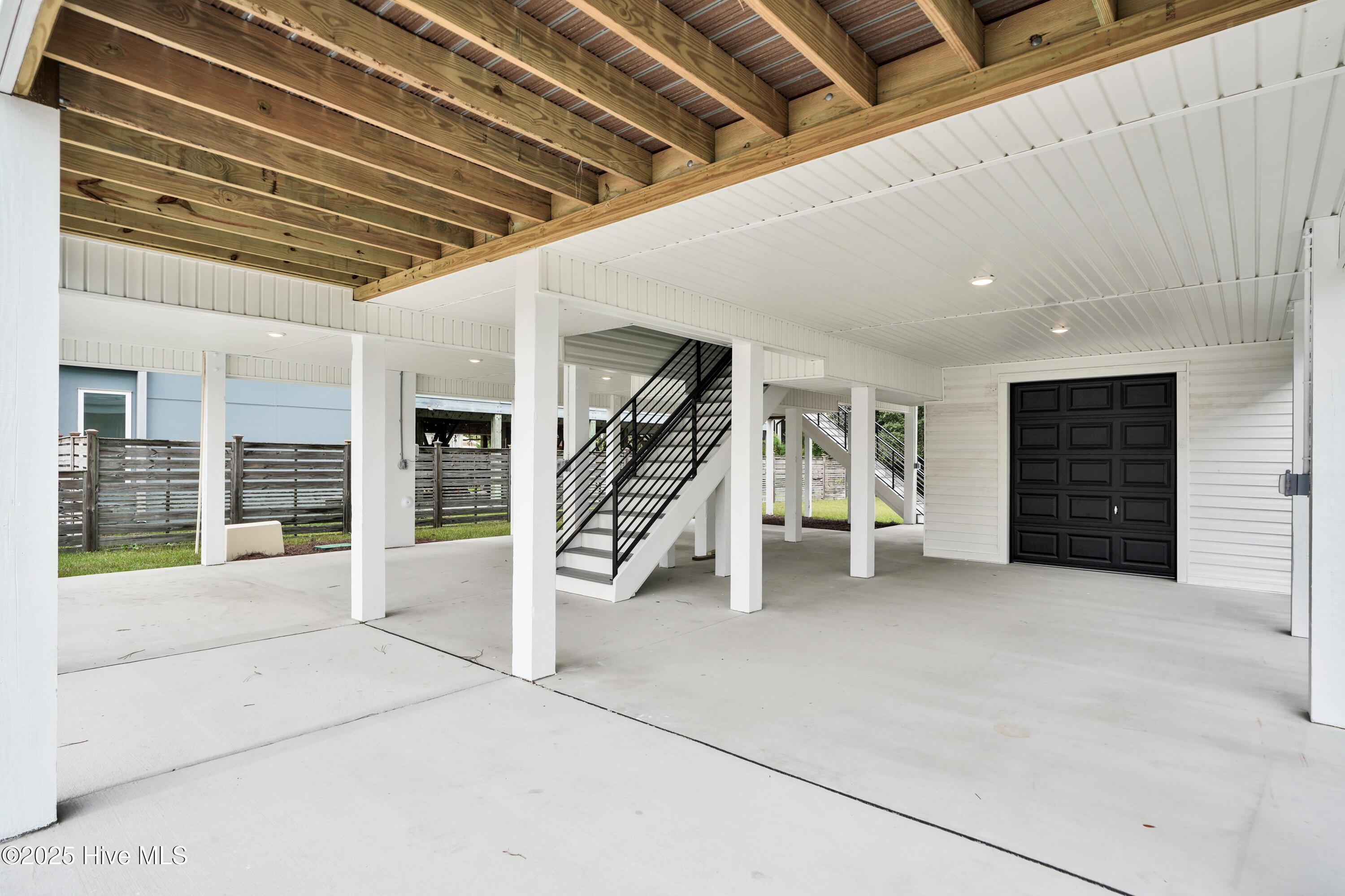 406 Birmingham Avenue, Carolina Beach, NC 28428 – photo 5: 406BirminghamAvenue-4