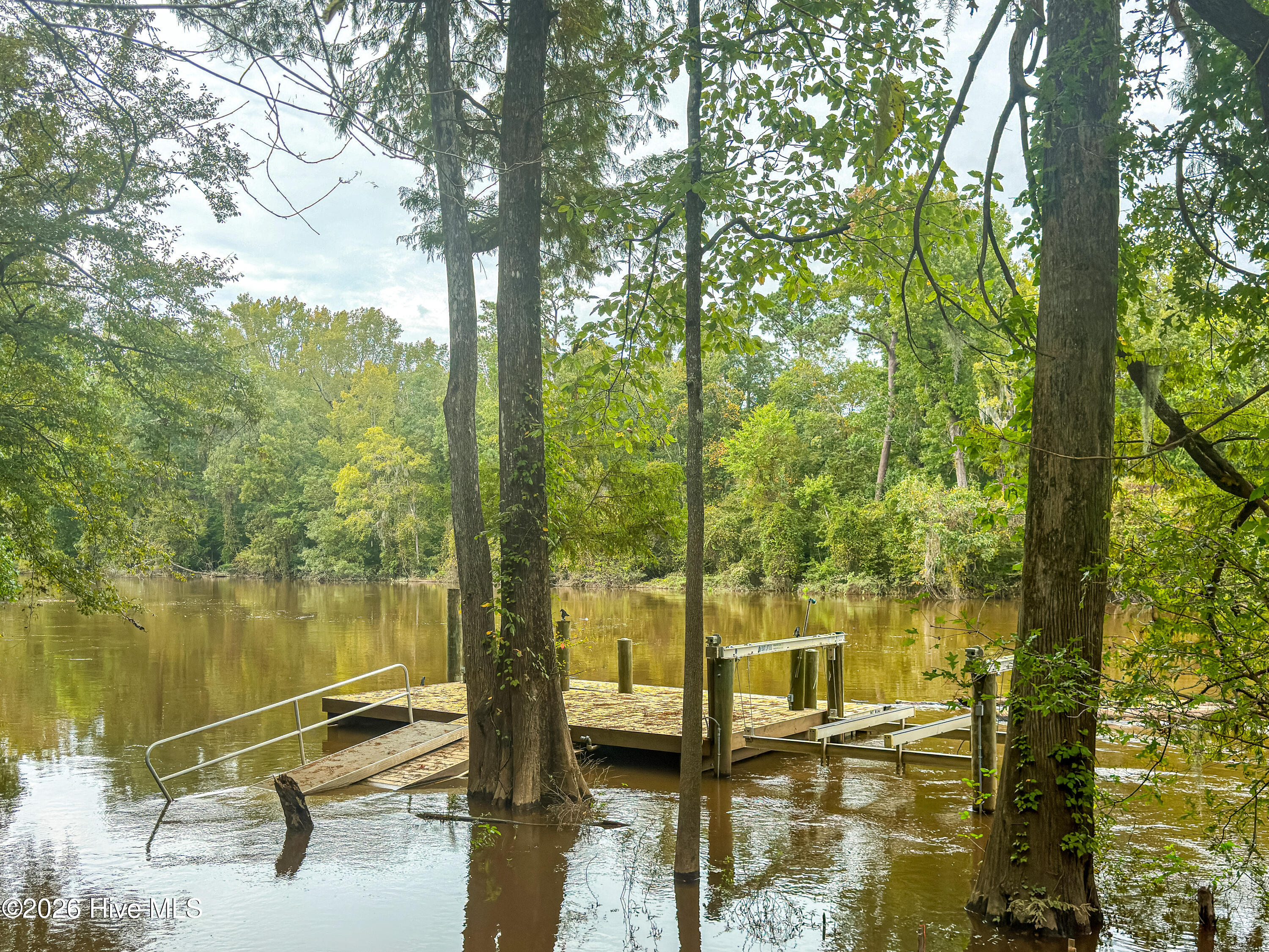 100551046 | Photo 26